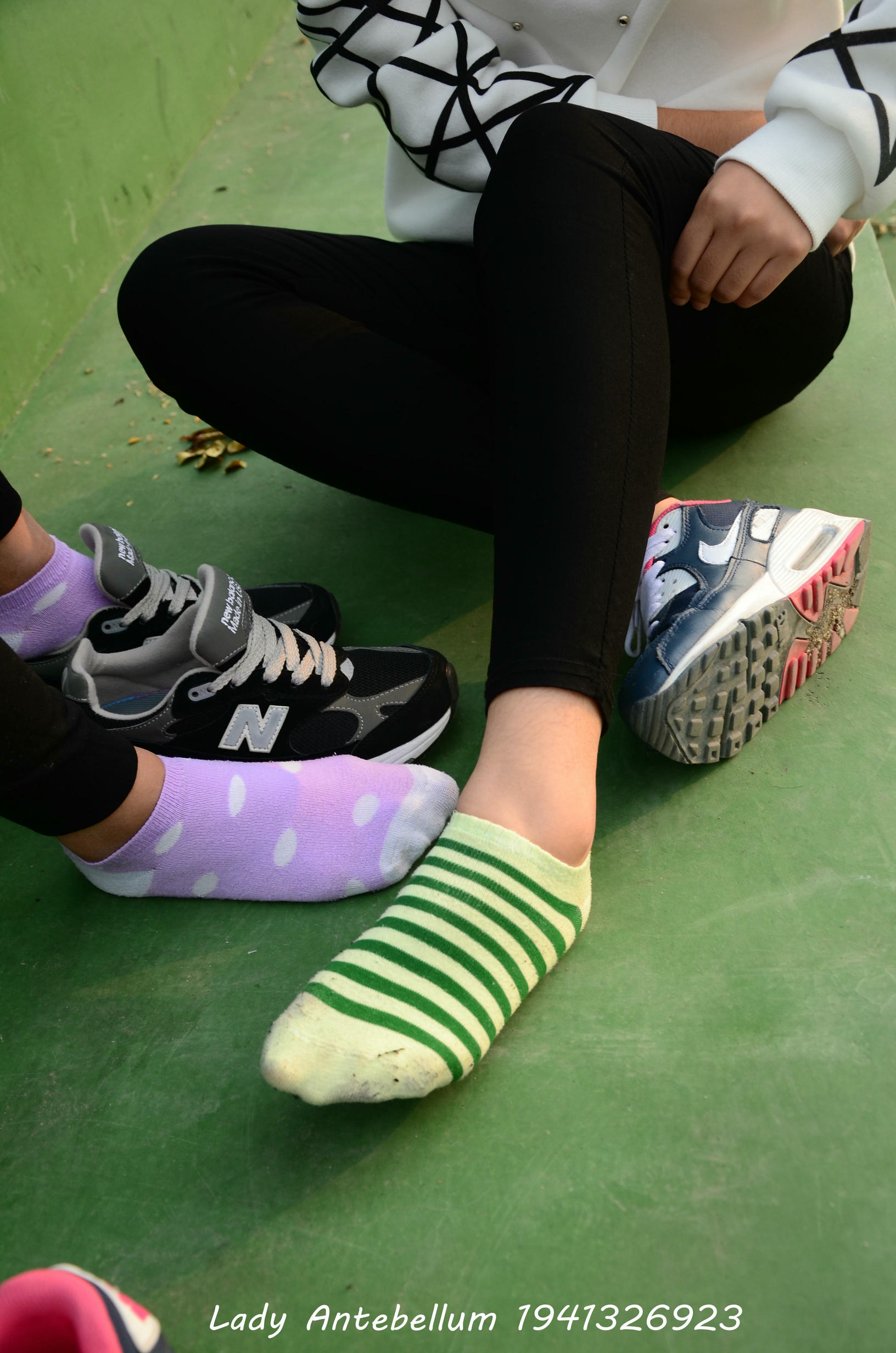 [战前女神] 恋足美腿棉袜女神级摄影套图 019 [228P-308MB]_第7集