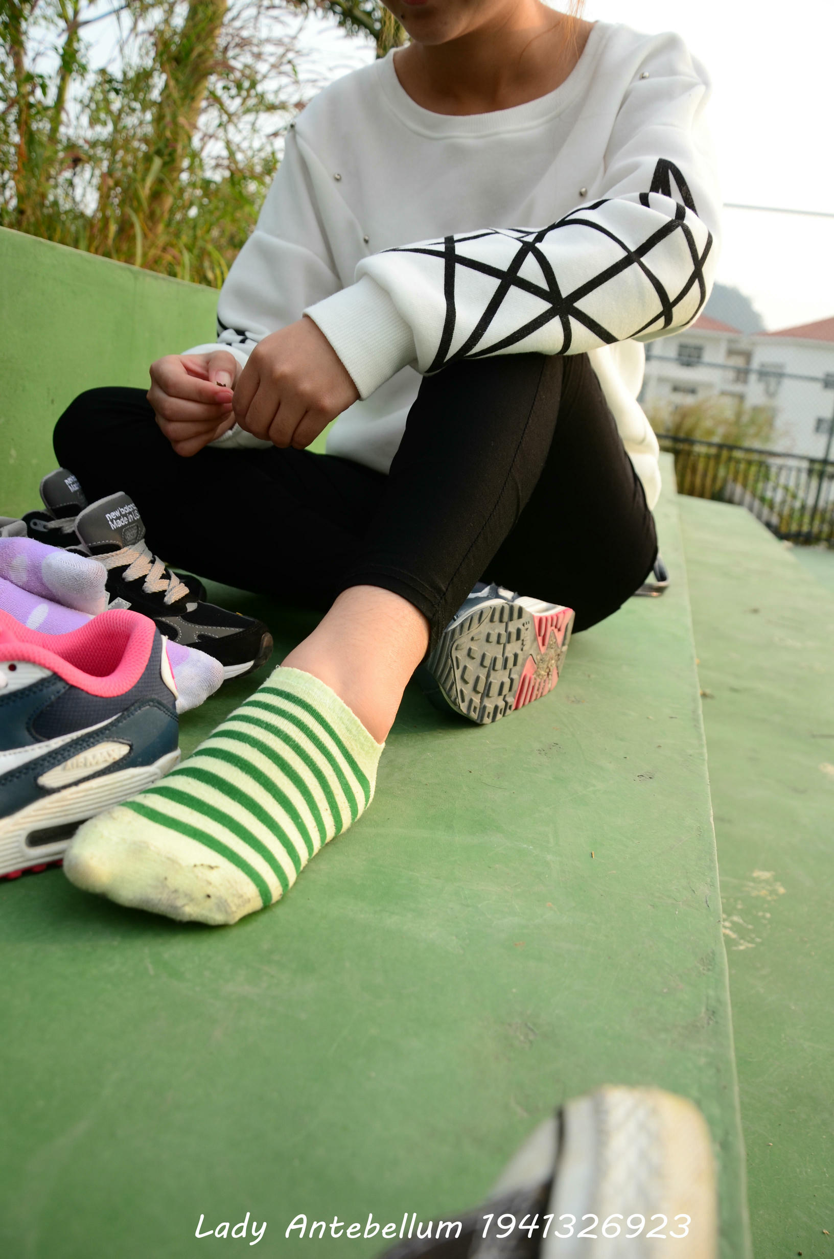 [战前女神] 恋足美腿棉袜女神级摄影套图 019 [228P-308MB]_第7集