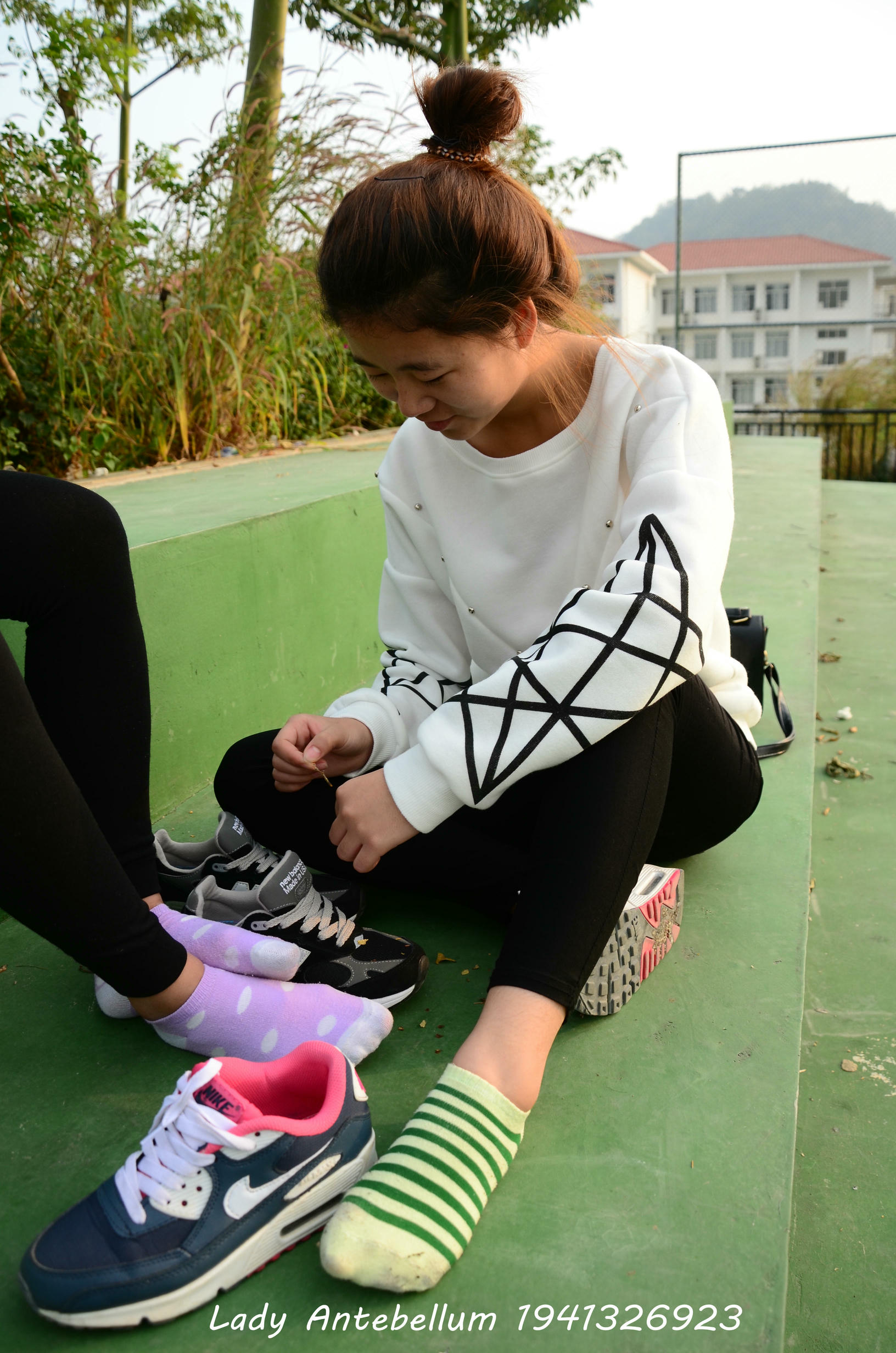 [战前女神] 恋足美腿棉袜女神级摄影套图 019 [228P-308MB]_第7集