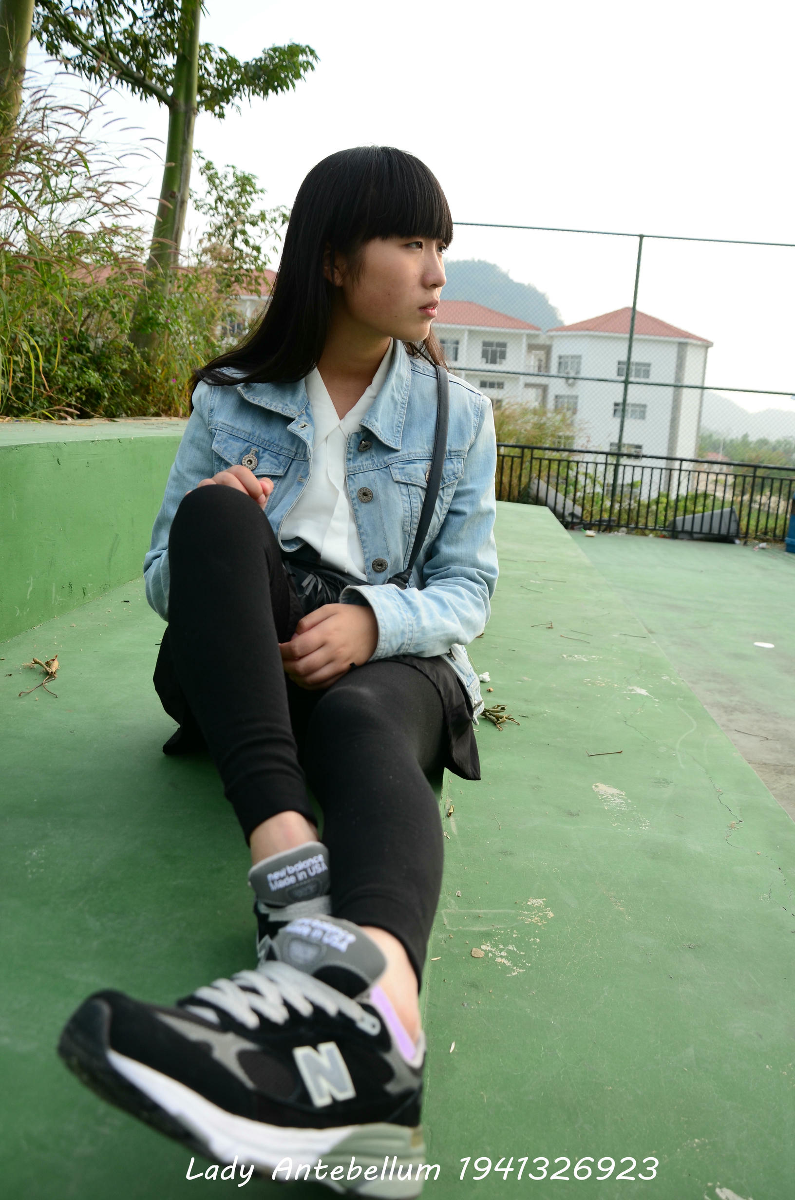 [战前女神] 恋足美腿棉袜女神级摄影套图 019 [228P-308MB]_第1集