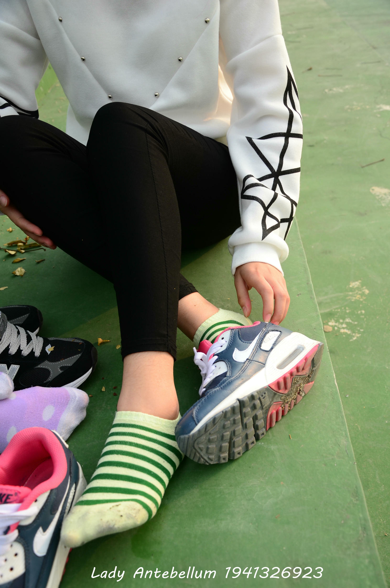 [战前女神] 恋足美腿棉袜女神级摄影套图 019 [228P-308MB]_第7集