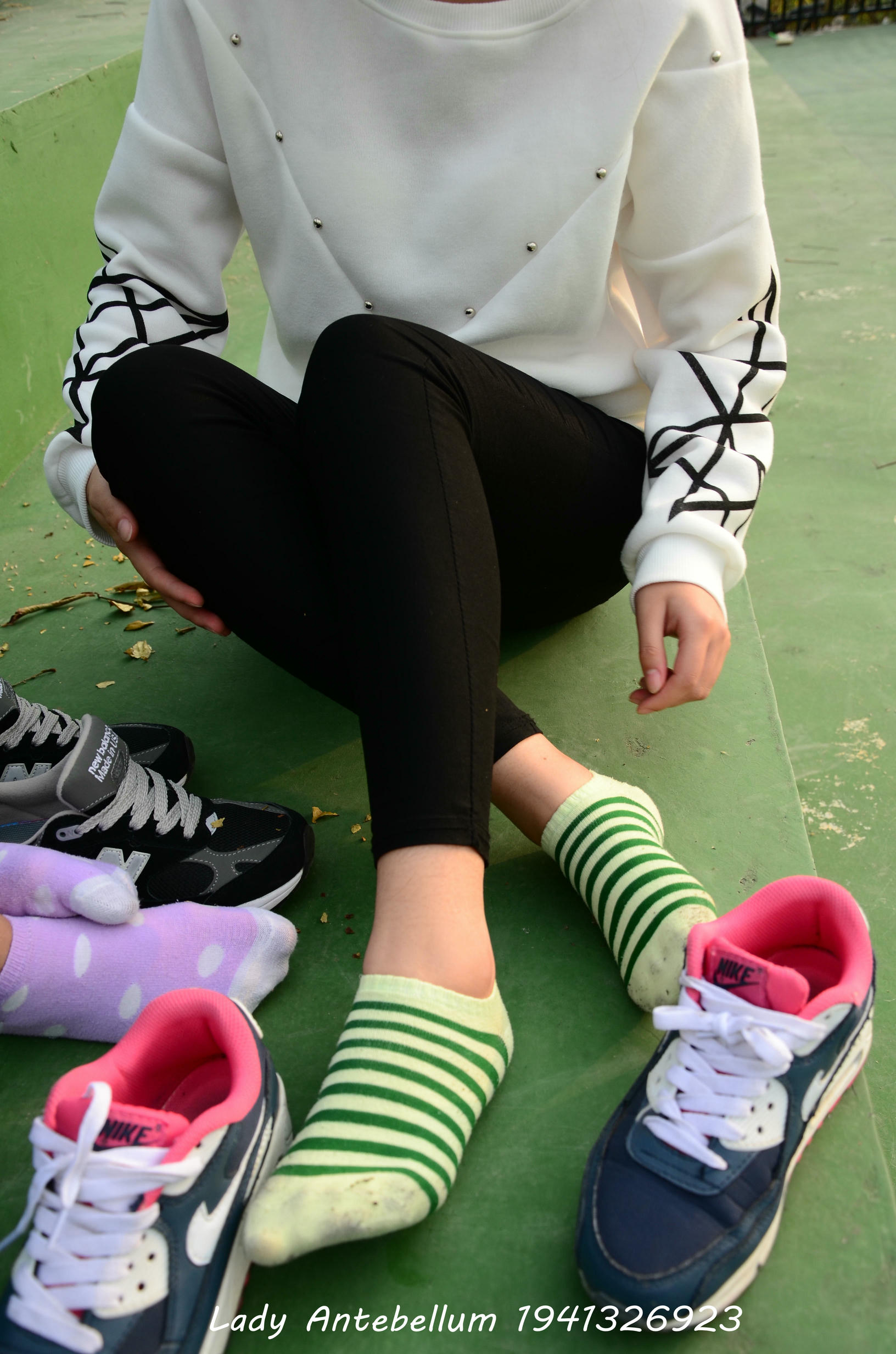 [战前女神] 恋足美腿棉袜女神级摄影套图 019 [228P-308MB]_第7集