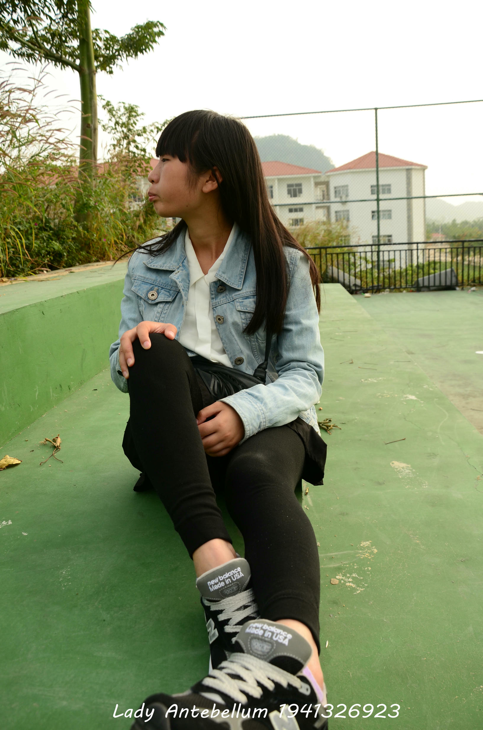 [战前女神] 恋足美腿棉袜女神级摄影套图 019 [228P-308MB]_第1集