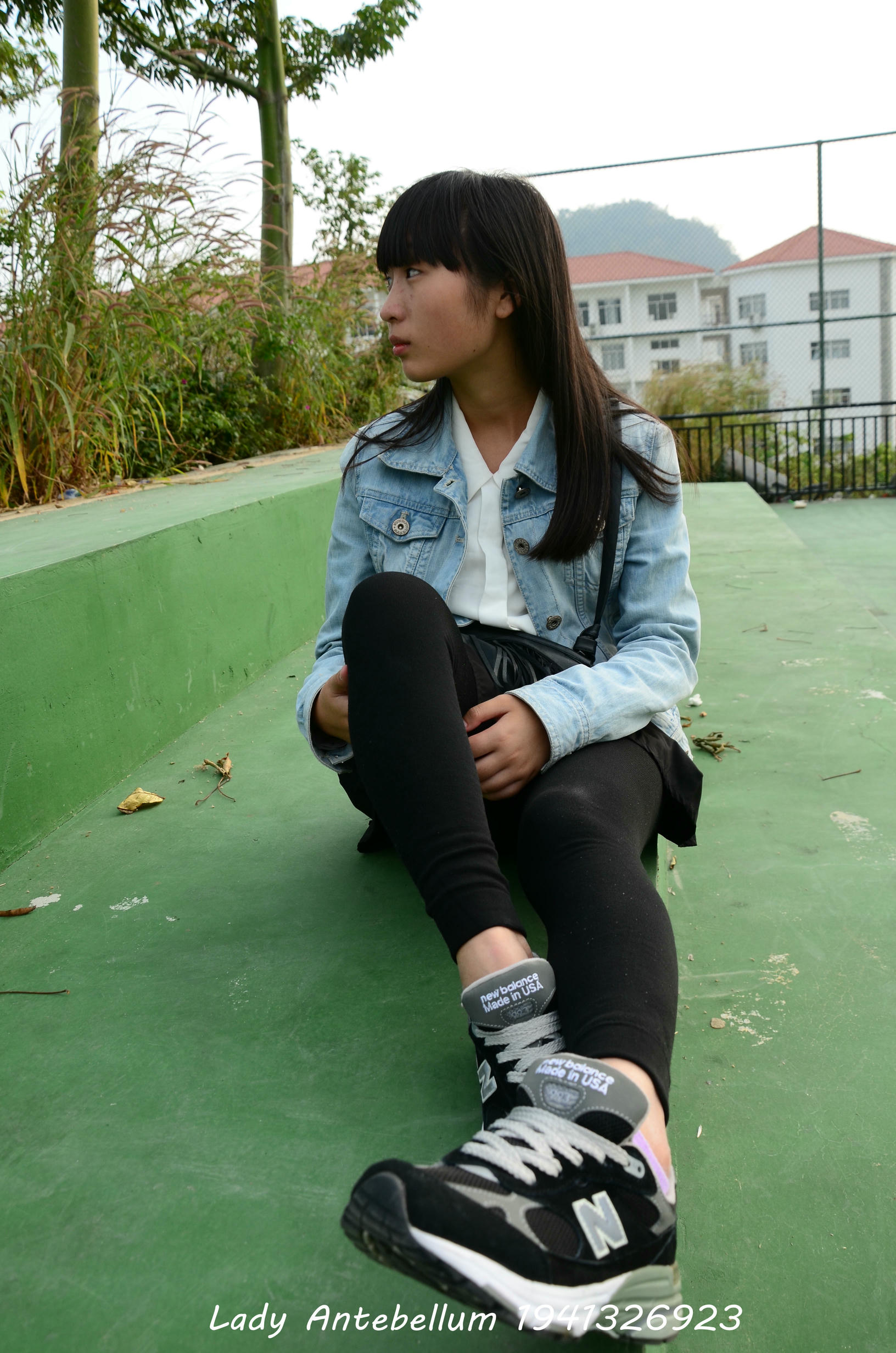 [战前女神] 恋足美腿棉袜女神级摄影套图 019 [228P-308MB]_第1集