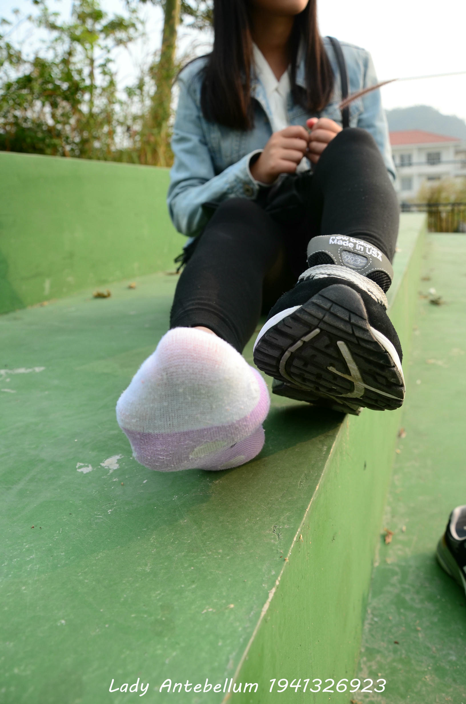 [战前女神] 恋足美腿棉袜女神级摄影套图 019 [228P-308MB]_第3集