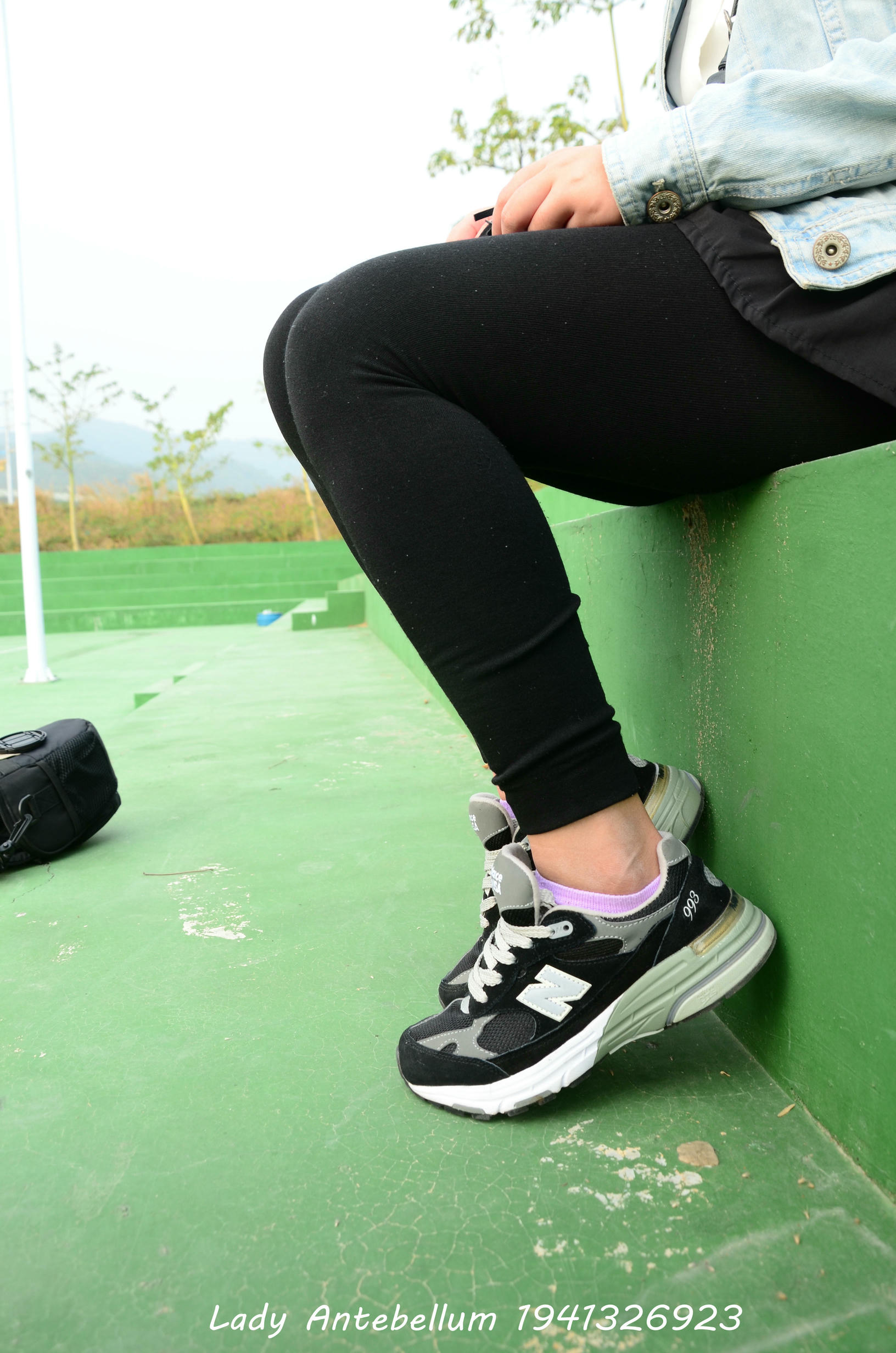 [战前女神] 恋足美腿棉袜女神级摄影套图 019 [228P-308MB]_第1集