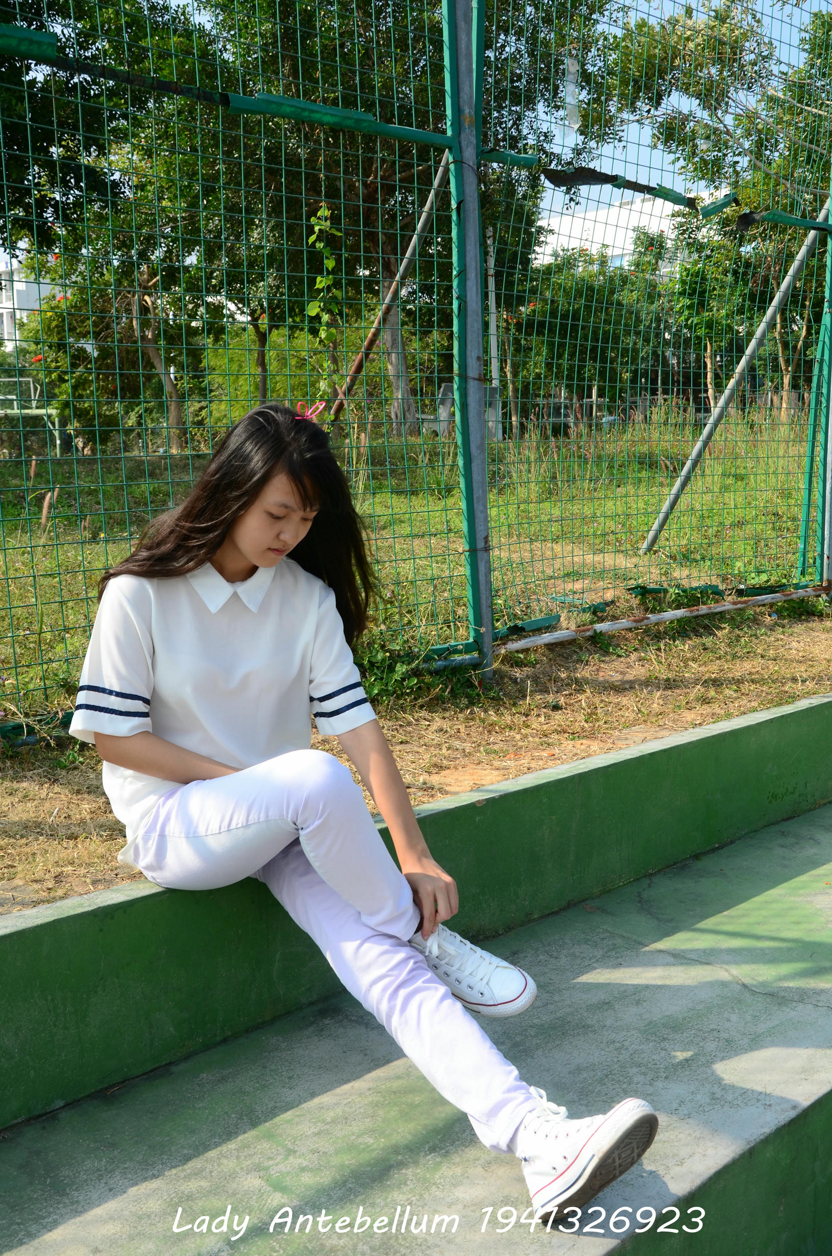 [战前女神] 恋足美腿棉袜女神级摄影套图 002 [150P-263MB]_第1集