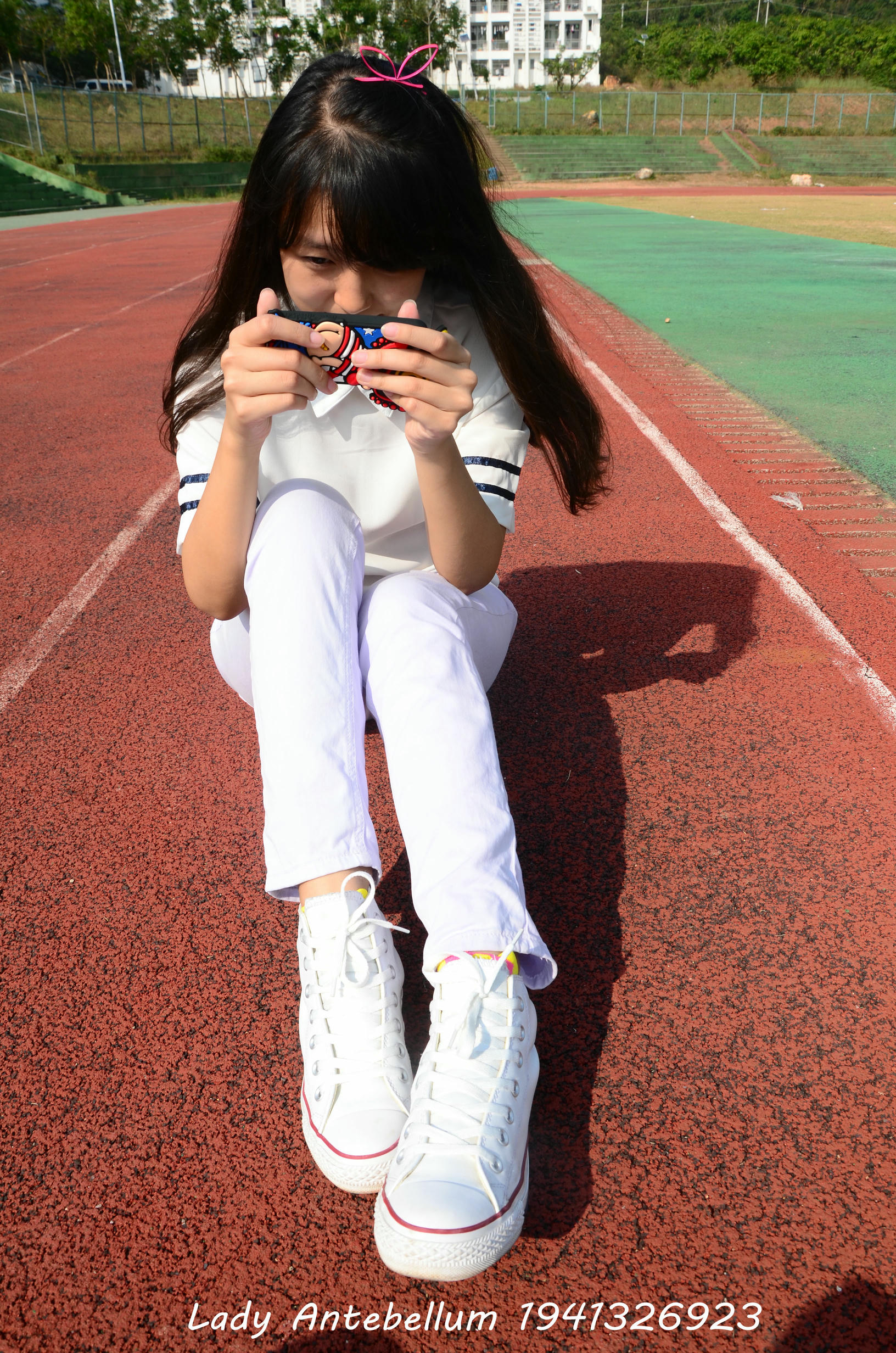 [战前女神] 恋足美腿棉袜女神级摄影套图 002 [150P-263MB]_第1集