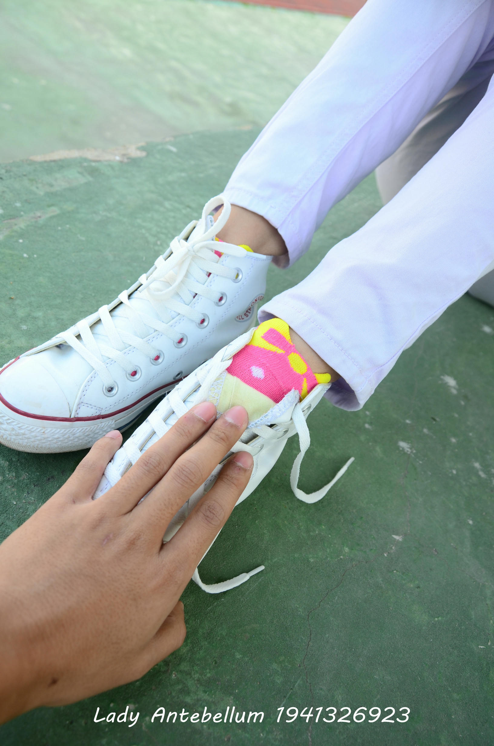 [战前女神] 恋足美腿棉袜女神级摄影套图 002 [150P-263MB]_第4集