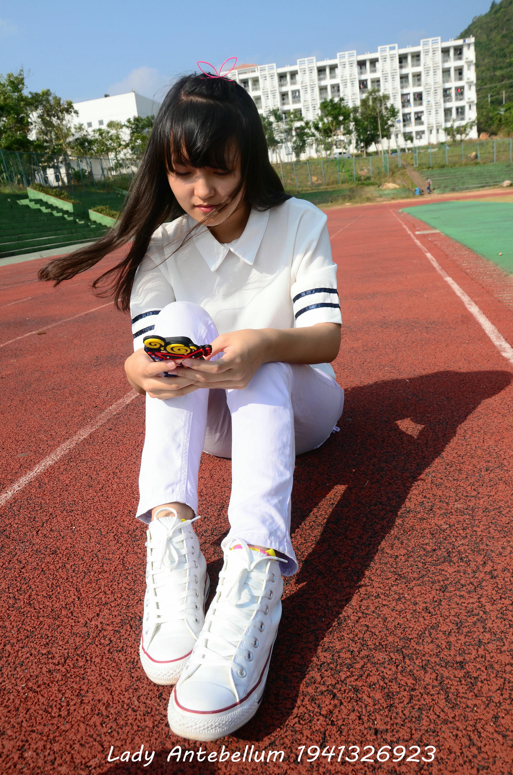 [战前女神] 恋足美腿棉袜女神级摄影套图 002 [150P-263MB]_第1集