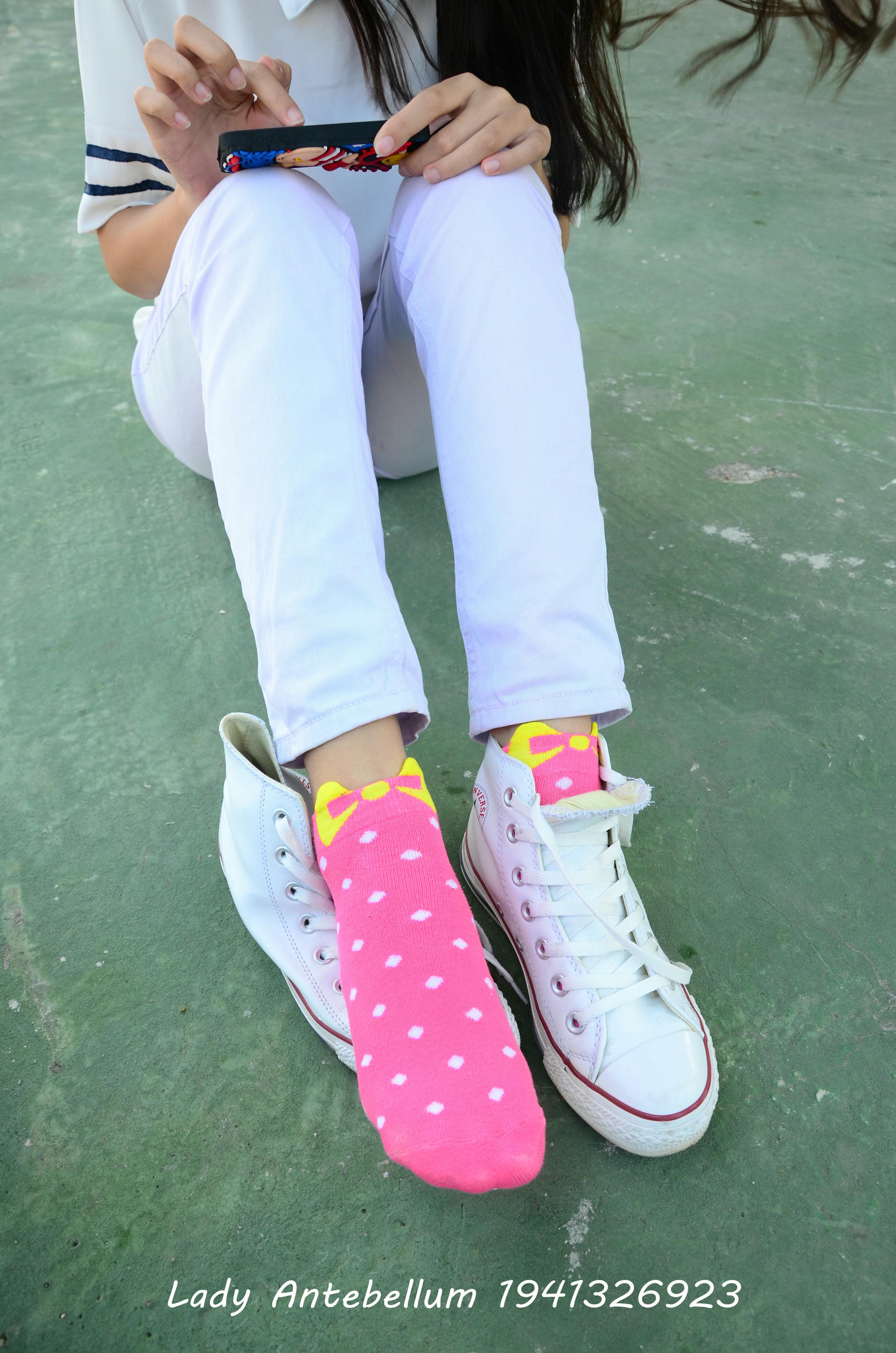 [战前女神] 恋足美腿棉袜女神级摄影套图 002 [150P-263MB]_第4集