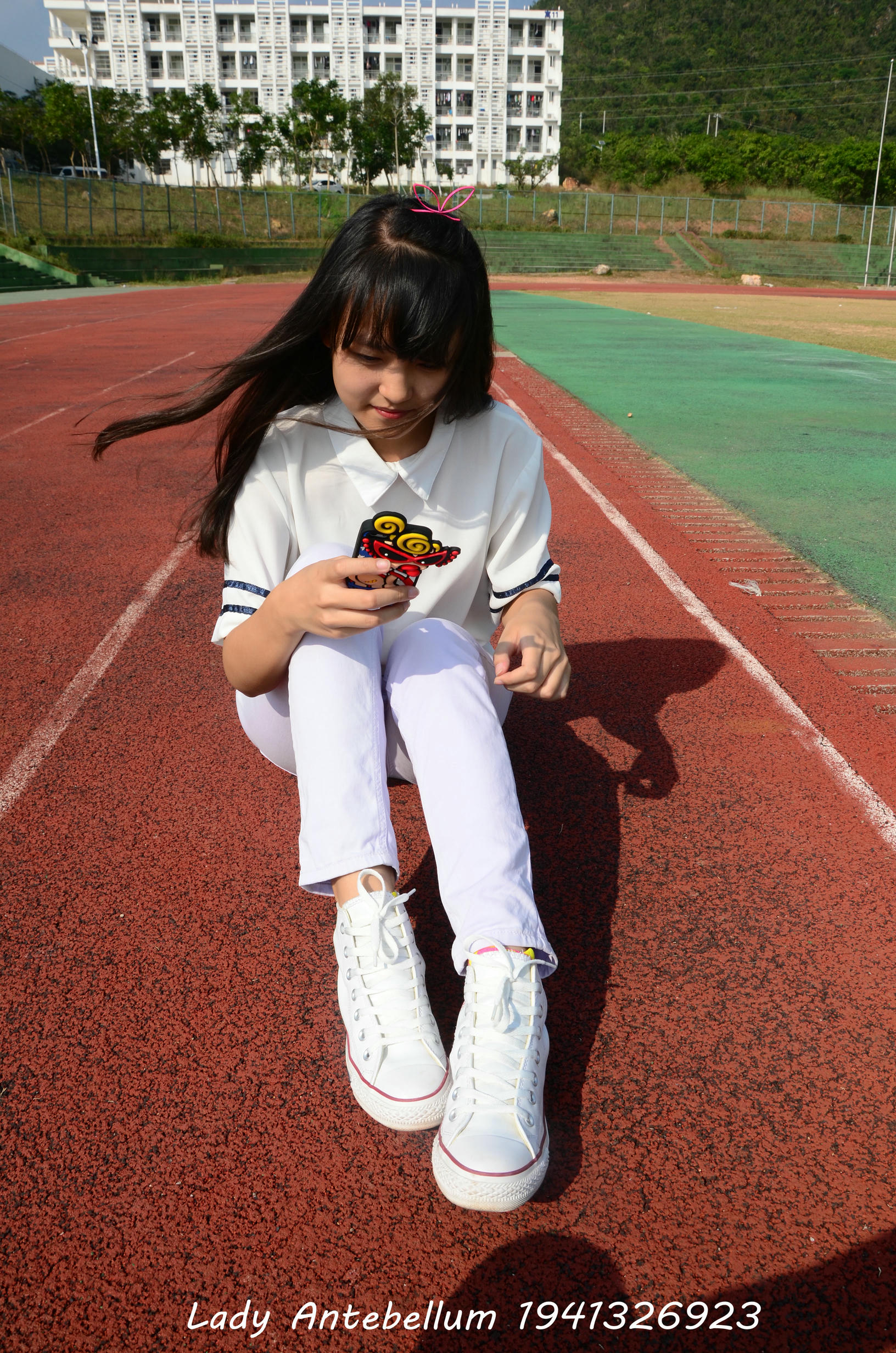 [战前女神] 恋足美腿棉袜女神级摄影套图 002 [150P-263MB]_第1集