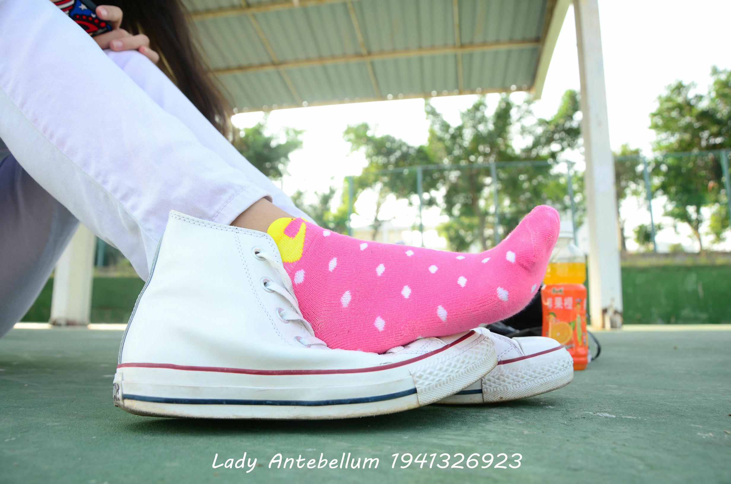 [战前女神] 恋足美腿棉袜女神级摄影套图 002 [150P-263MB]_第5集