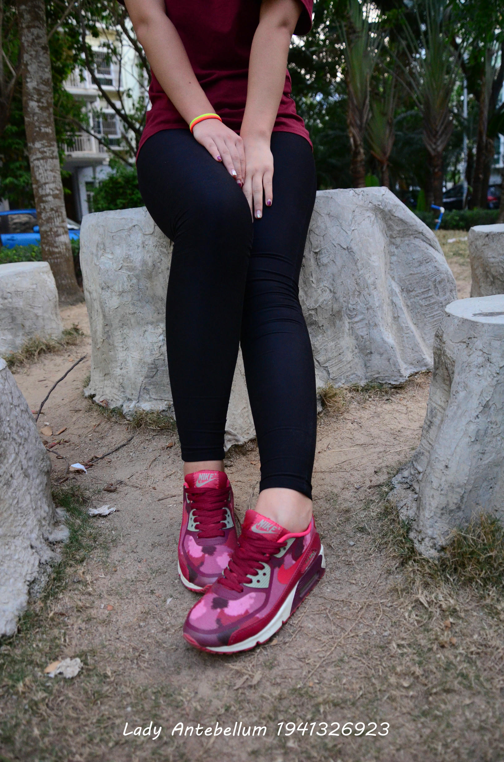 [战前女神] 恋足美腿棉袜女神级摄影套图 020 [38P-87MB]_第1集