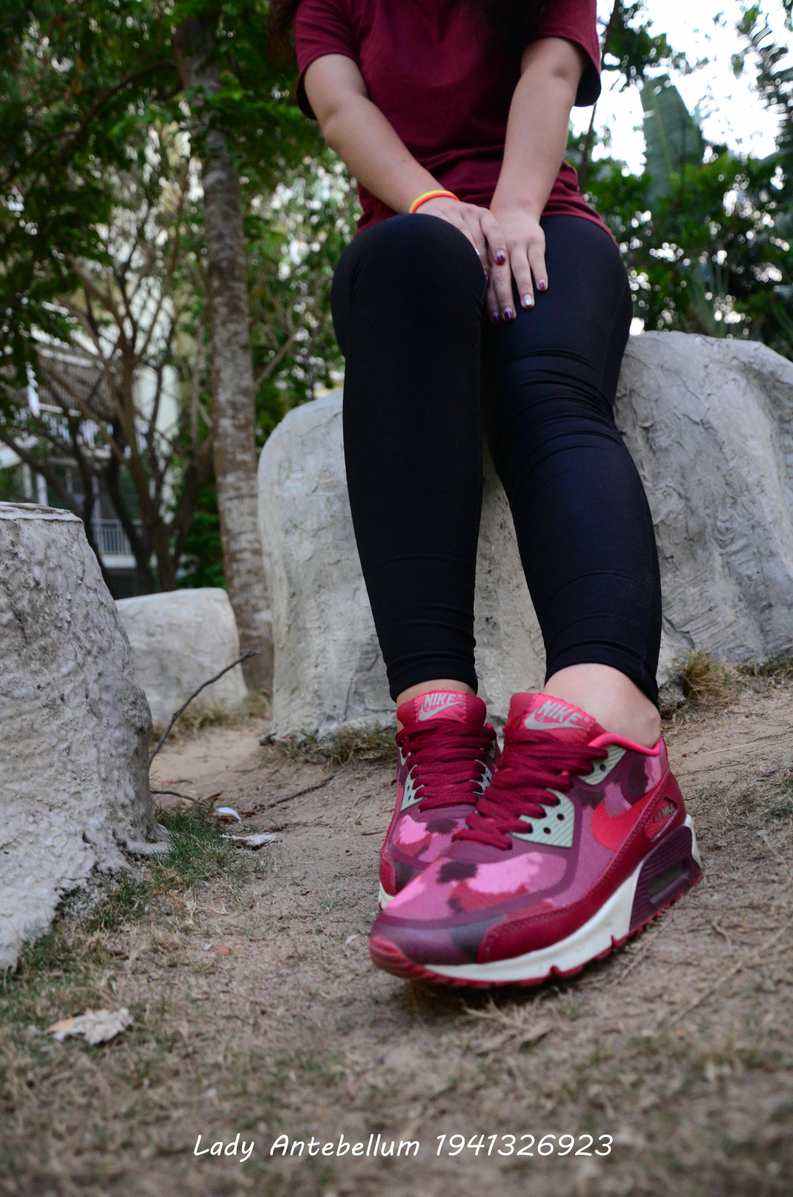 [战前女神] 恋足美腿棉袜女神级摄影套图 020 [38P-87MB]_第1集