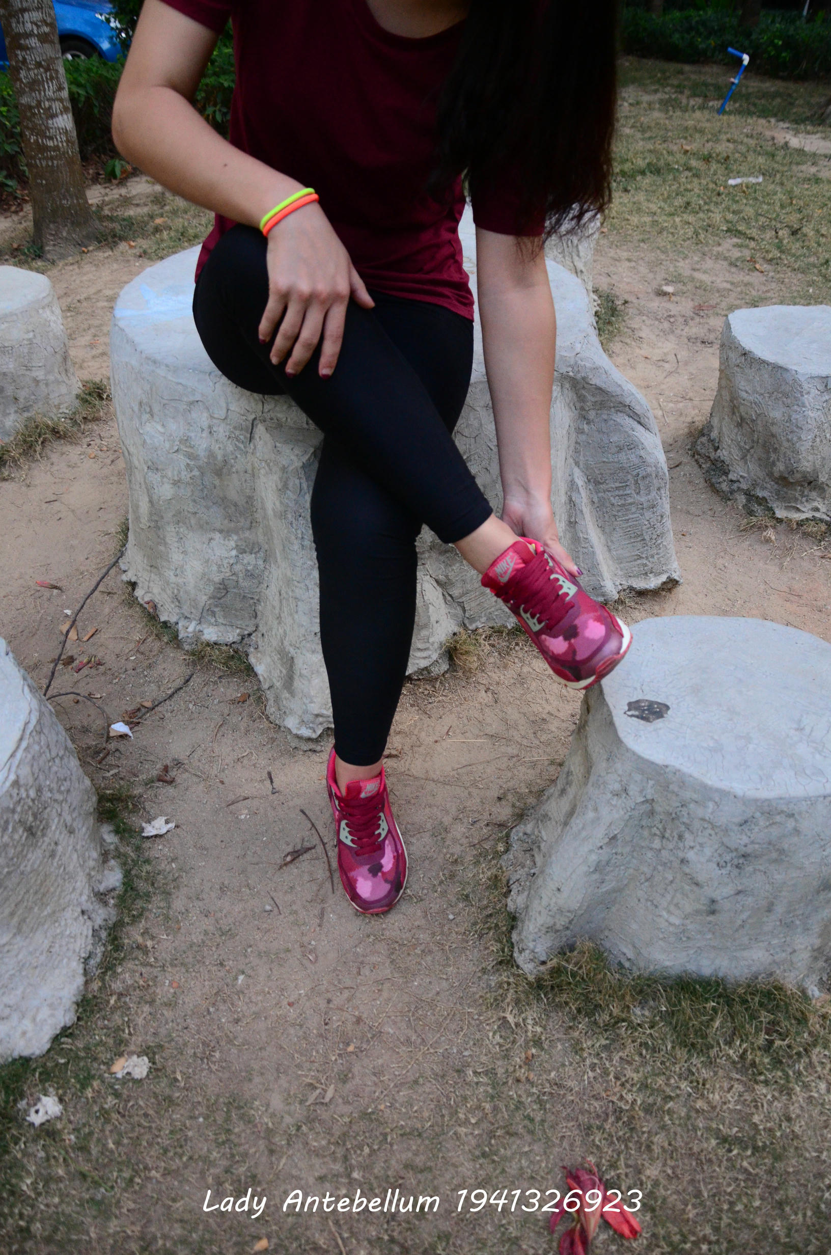 [战前女神] 恋足美腿棉袜女神级摄影套图 020 [38P-87MB]_第1集