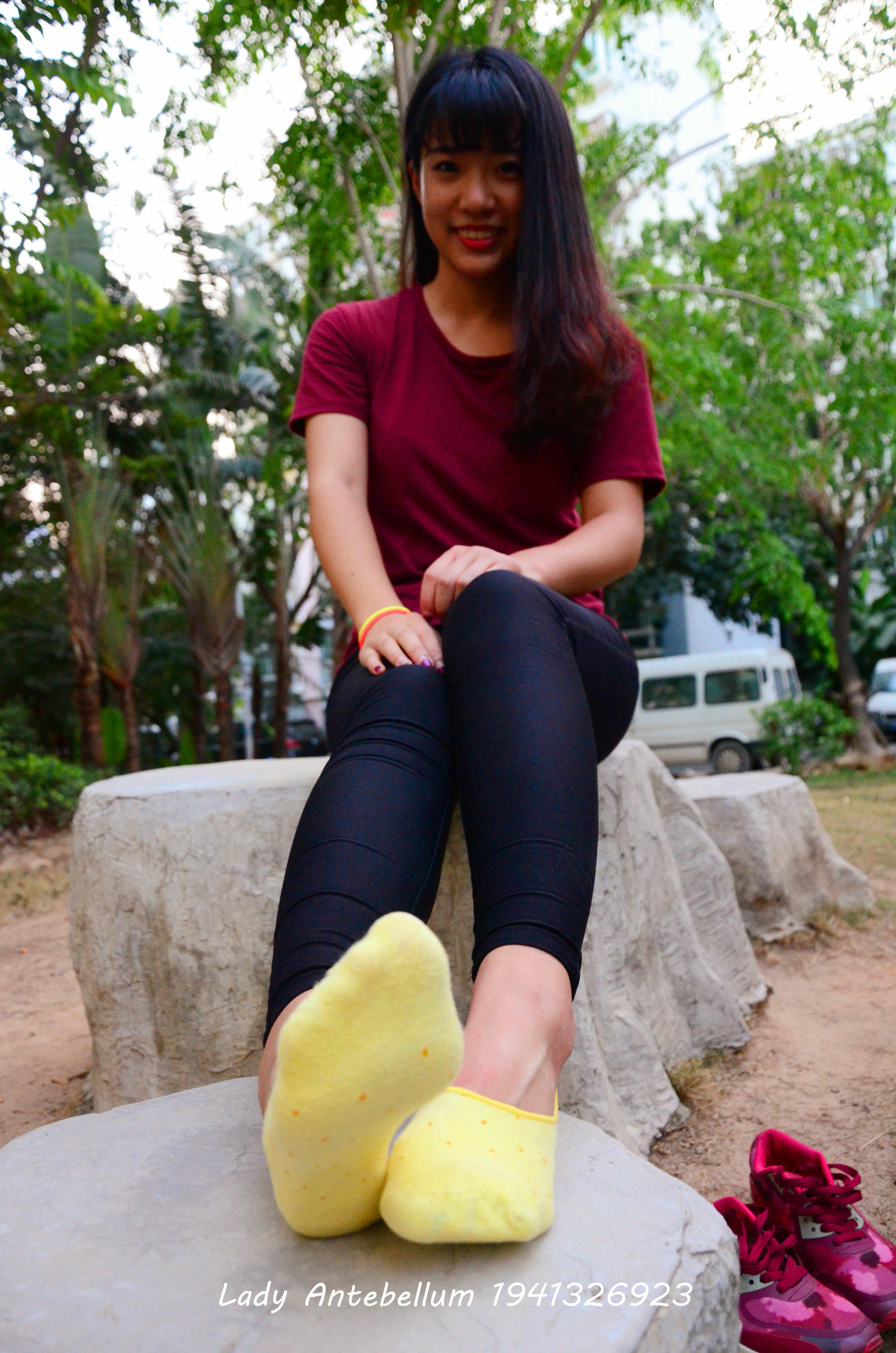 [战前女神] 恋足美腿棉袜女神级摄影套图 020 [38P-87MB]_第2集