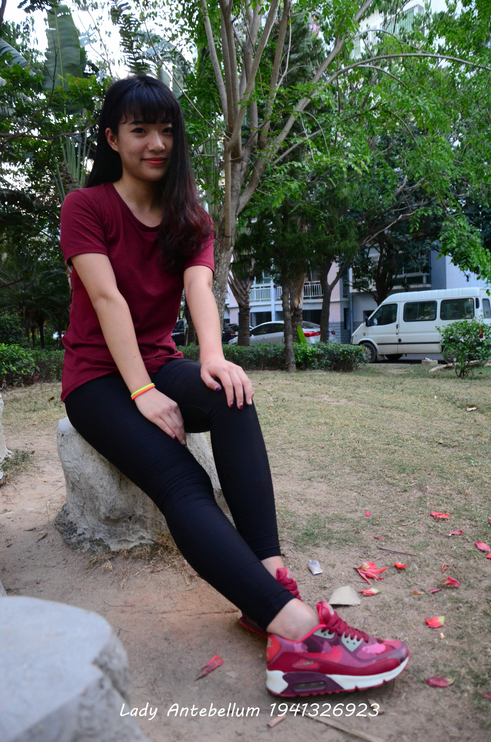 [战前女神] 恋足美腿棉袜女神级摄影套图 020 [38P-87MB]_第1集