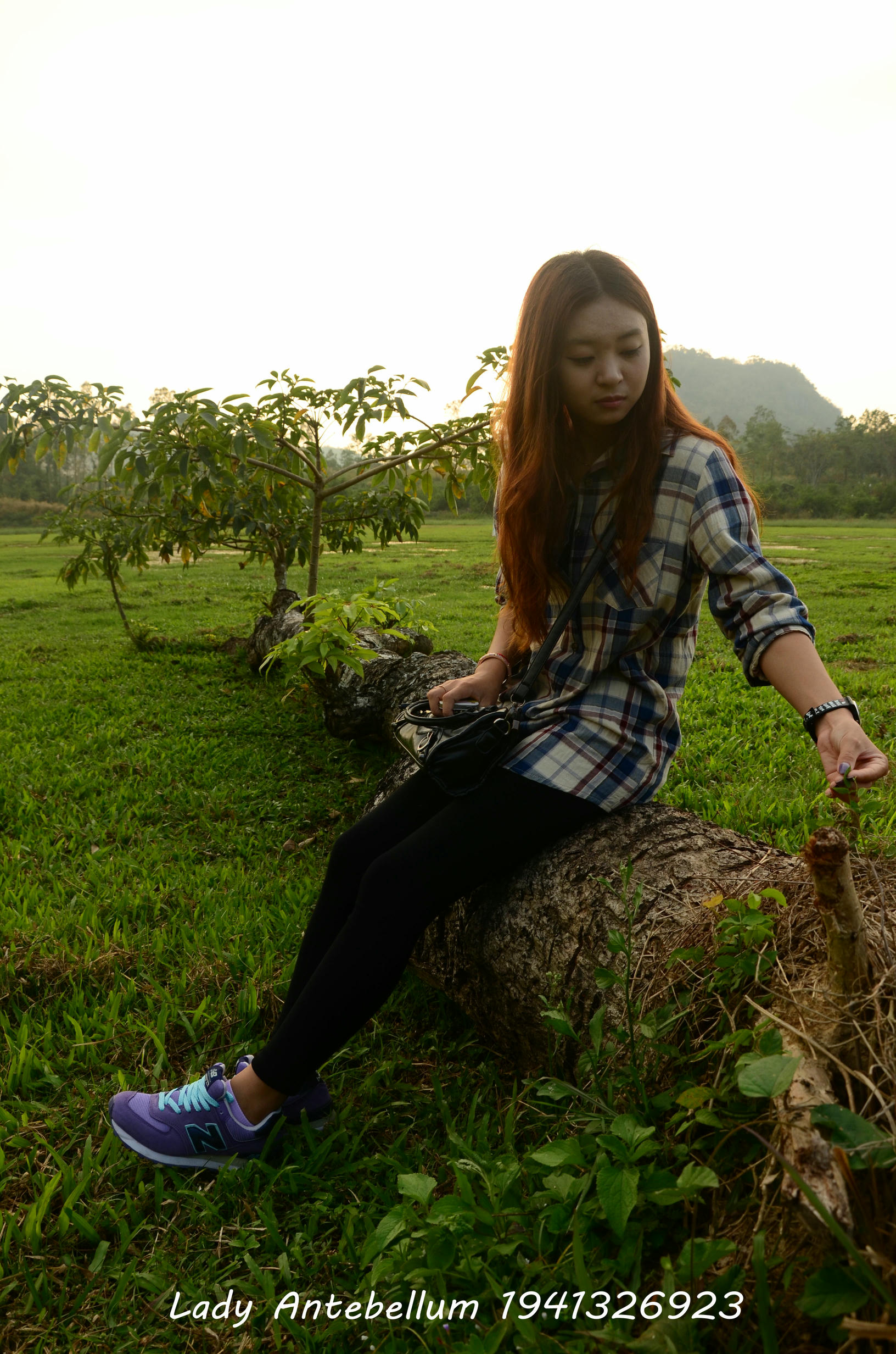 [战前女神] 恋足美腿棉袜女神级摄影套图 021 [159P-259MB]_第1集