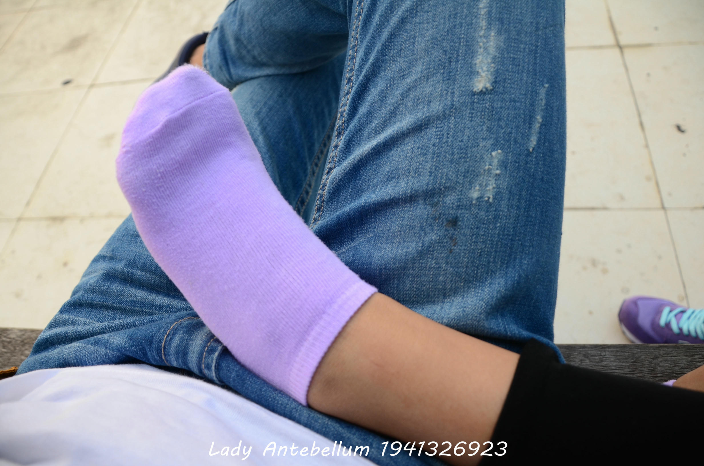 [战前女神] 恋足美腿棉袜女神级摄影套图 021 [159P-259MB]_第8集