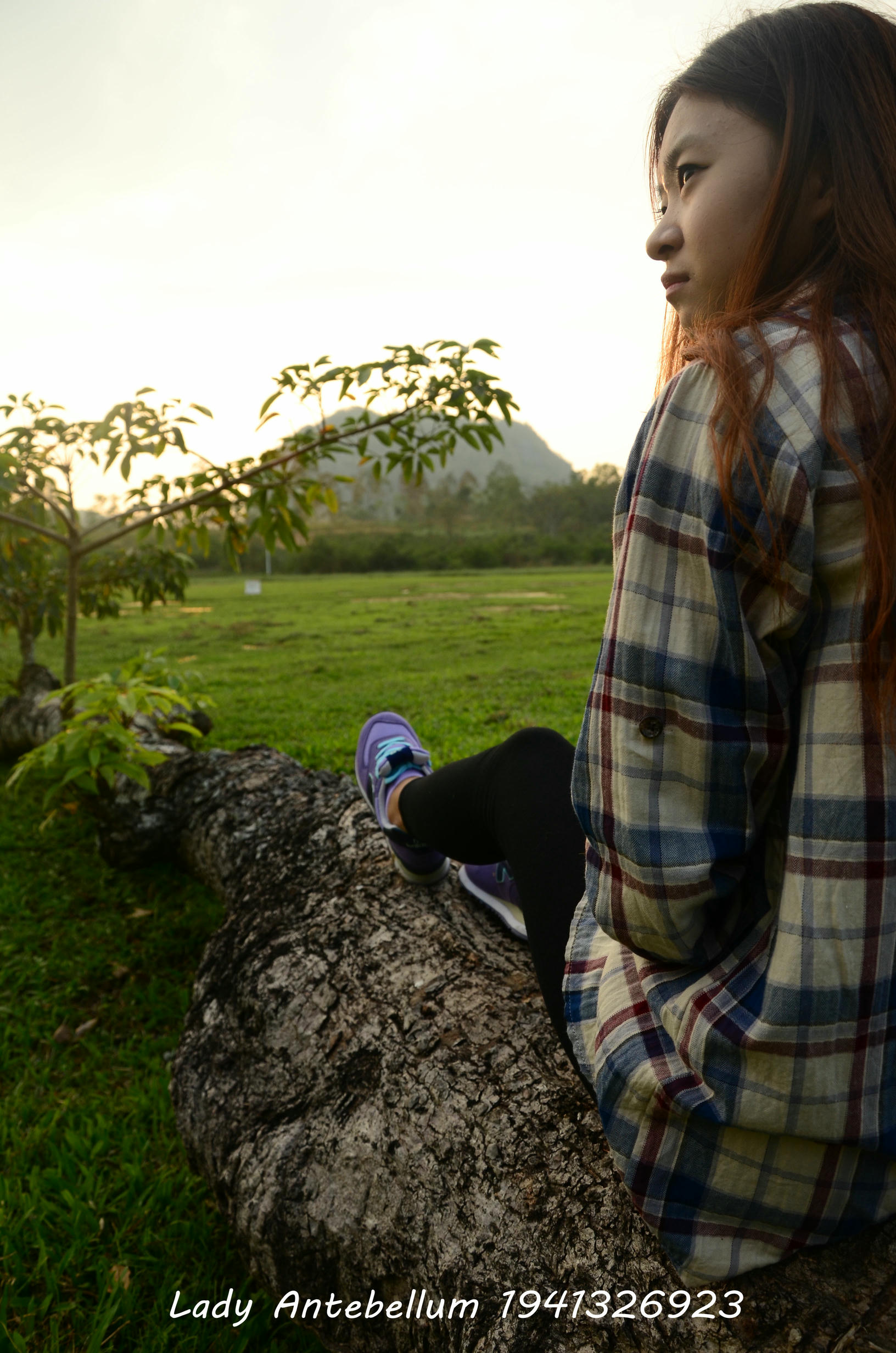 [战前女神] 恋足美腿棉袜女神级摄影套图 021 [159P-259MB]_第1集