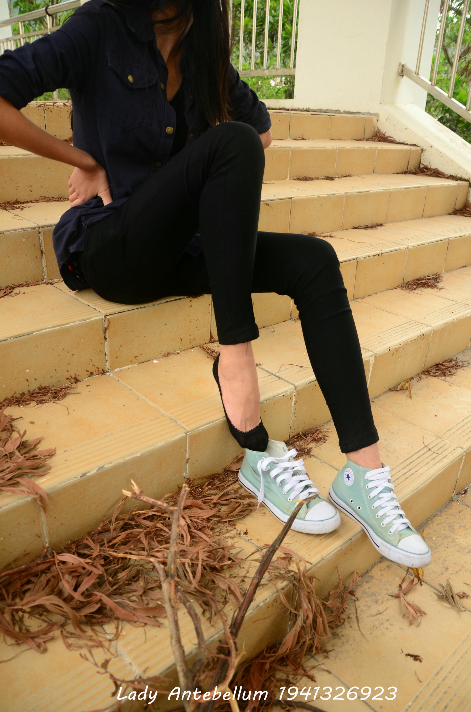 [战前女神] 恋足美腿棉袜女神级摄影套图 022 [53P-86MB]_第2集