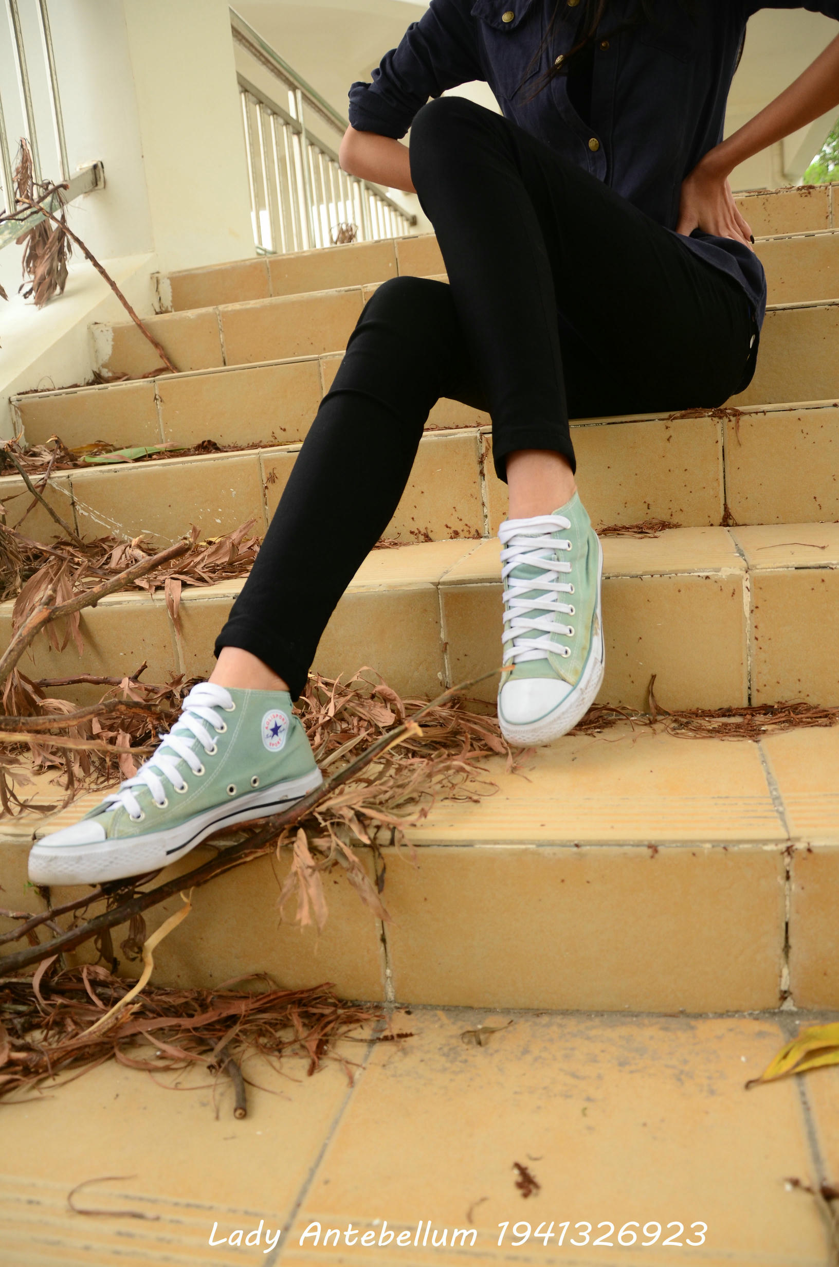 [战前女神] 恋足美腿棉袜女神级摄影套图 022 [53P-86MB]_第3集