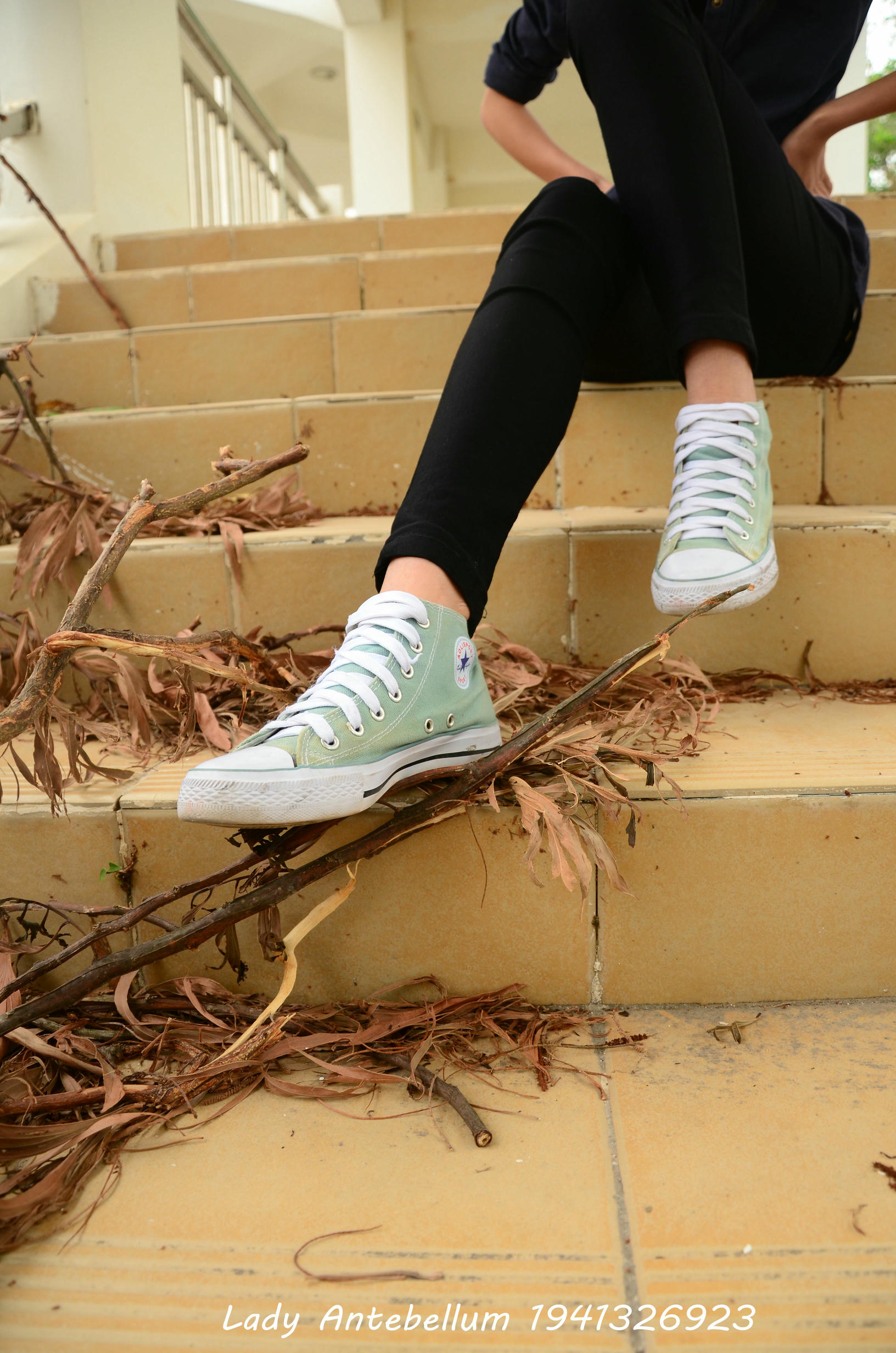 [战前女神] 恋足美腿棉袜女神级摄影套图 022 [53P-86MB]_第3集