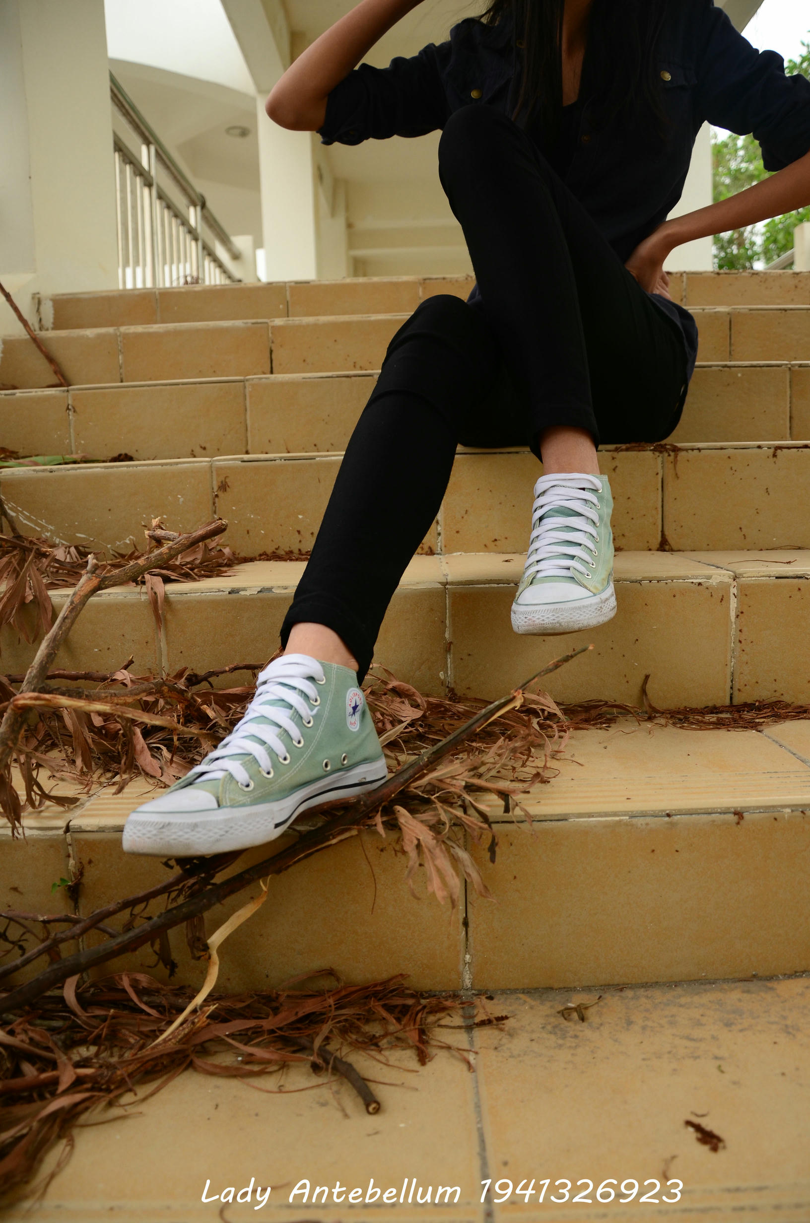 [战前女神] 恋足美腿棉袜女神级摄影套图 022 [53P-86MB]_第3集