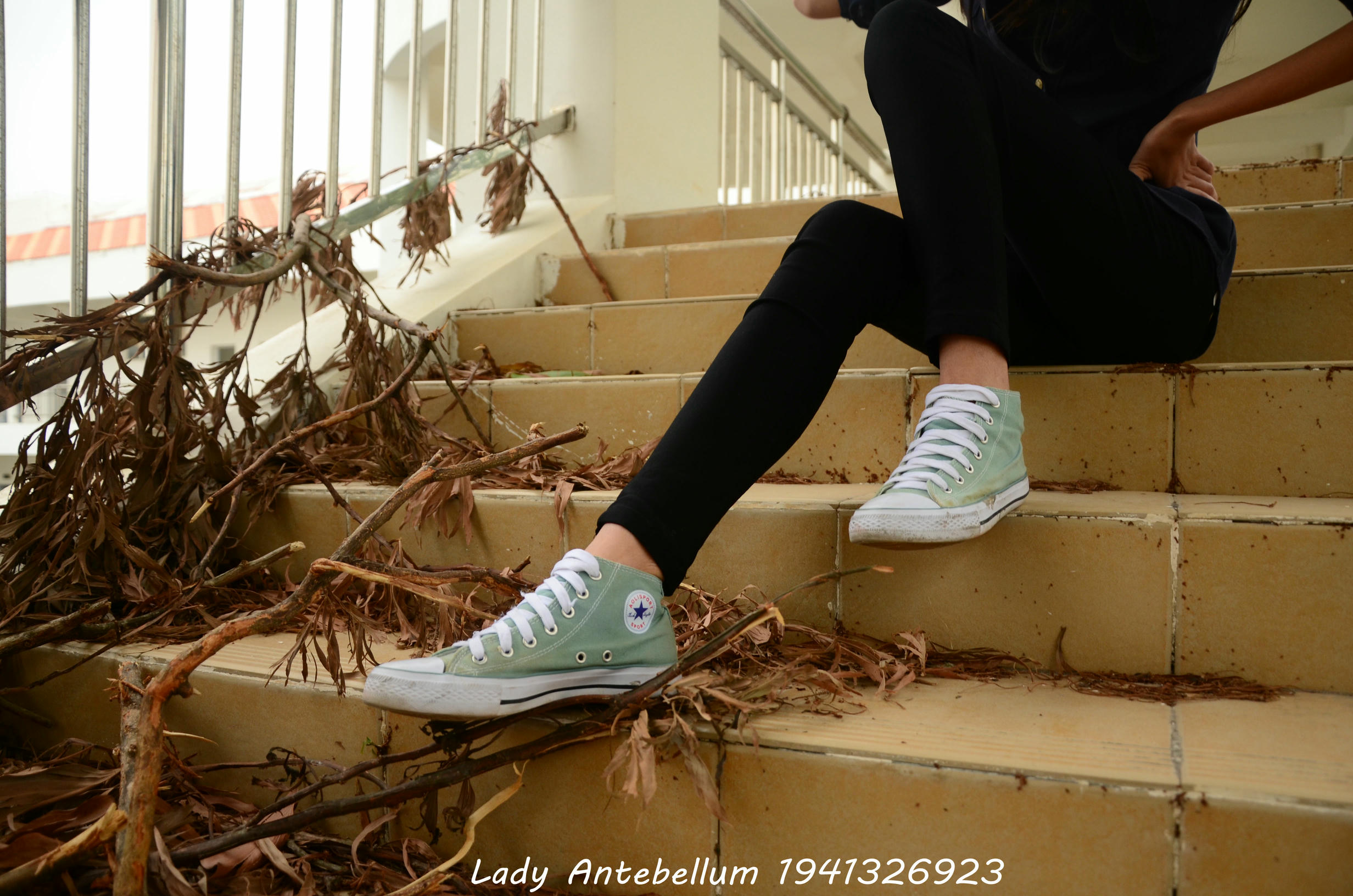 [战前女神] 恋足美腿棉袜女神级摄影套图 022 [53P-86MB]_第3集