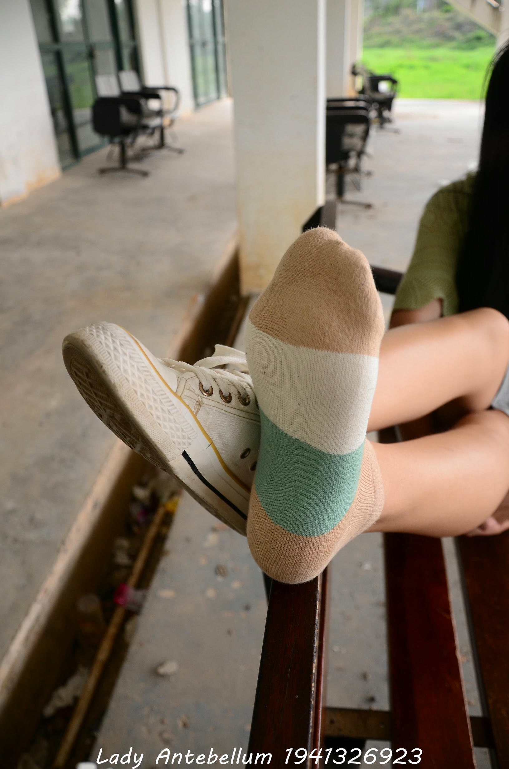 [战前女神] 恋足美腿棉袜女神级摄影套图 023 [41P-60MB]_第2集