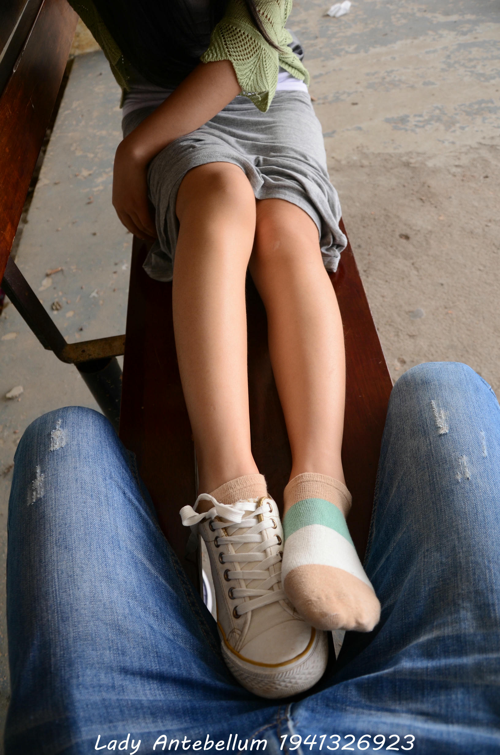 [战前女神] 恋足美腿棉袜女神级摄影套图 023 [41P-60MB]_第2集