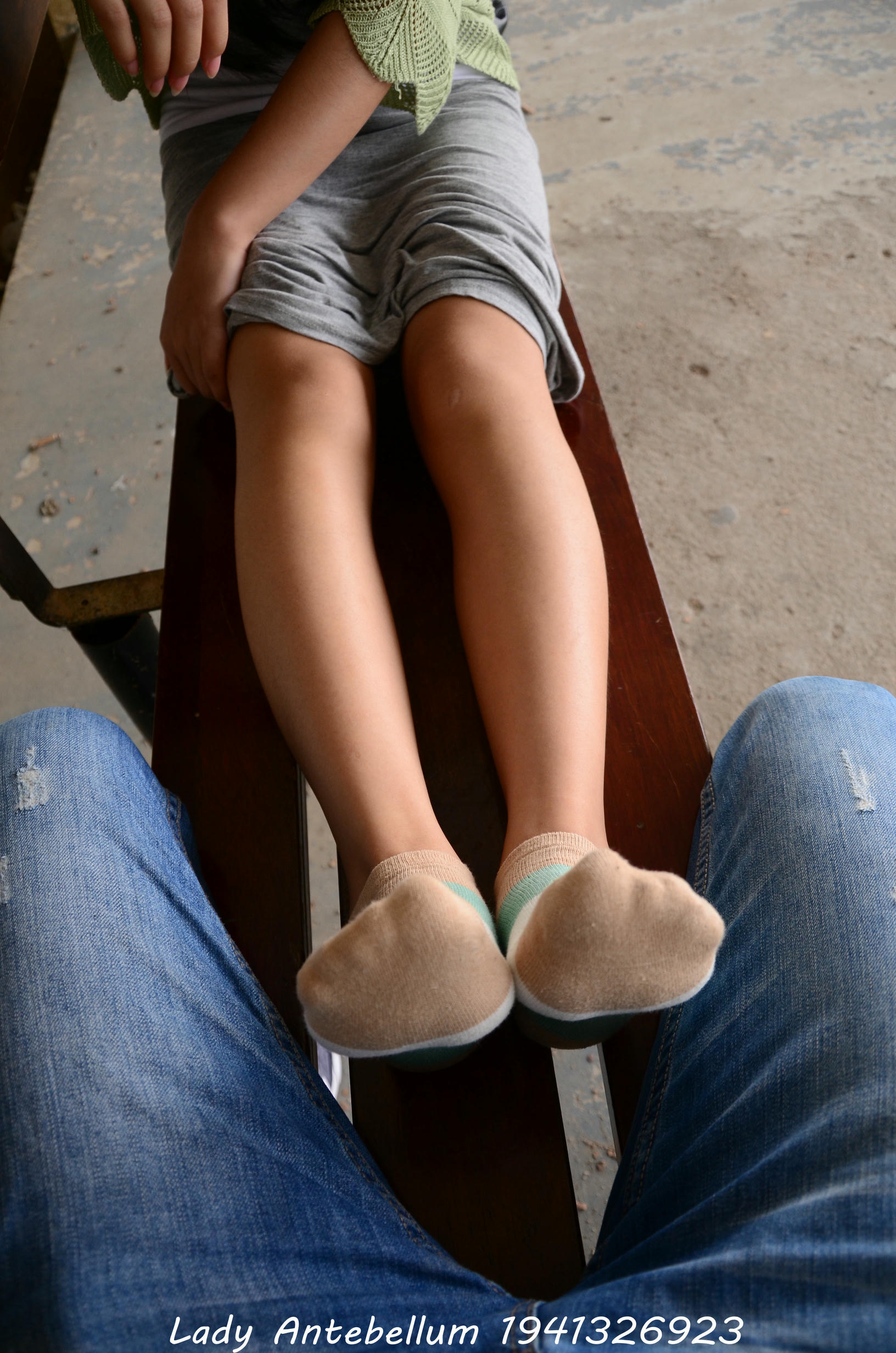 [战前女神] 恋足美腿棉袜女神级摄影套图 023 [41P-60MB]_第3集