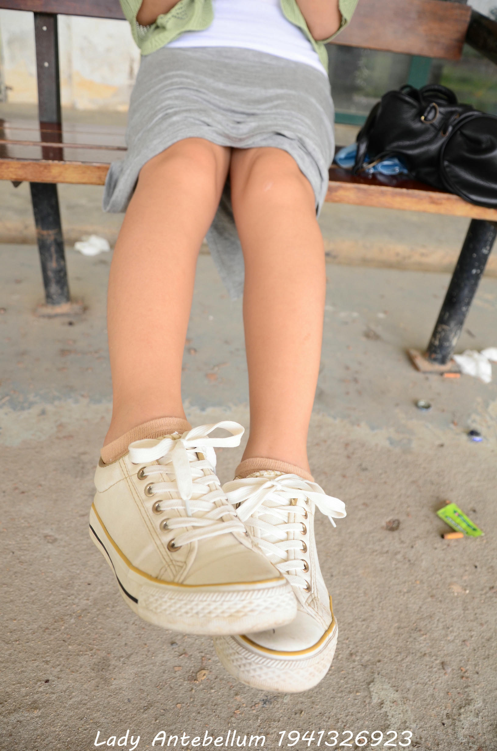 [战前女神] 恋足美腿棉袜女神级摄影套图 023 [41P-60MB]_第1集