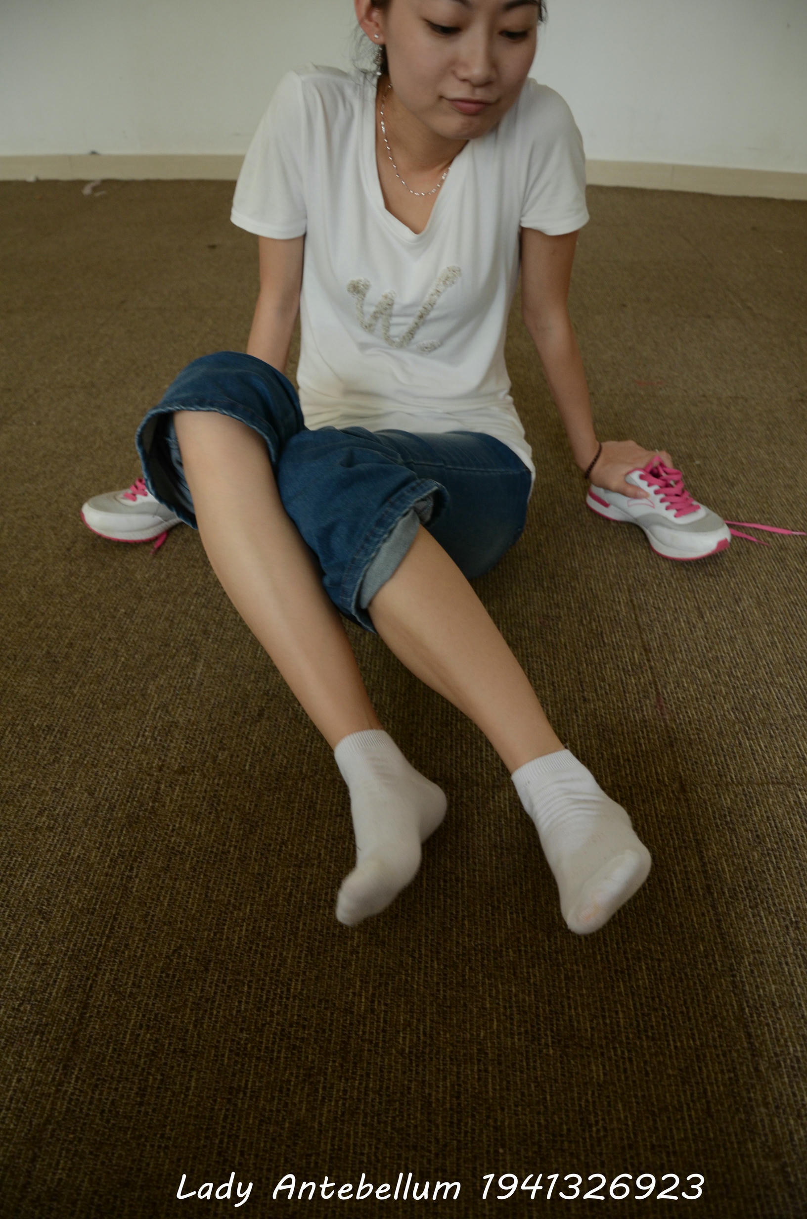 [战前女神] 恋足美腿棉袜女神级摄影套图 024 [220P-359MB]_第7集