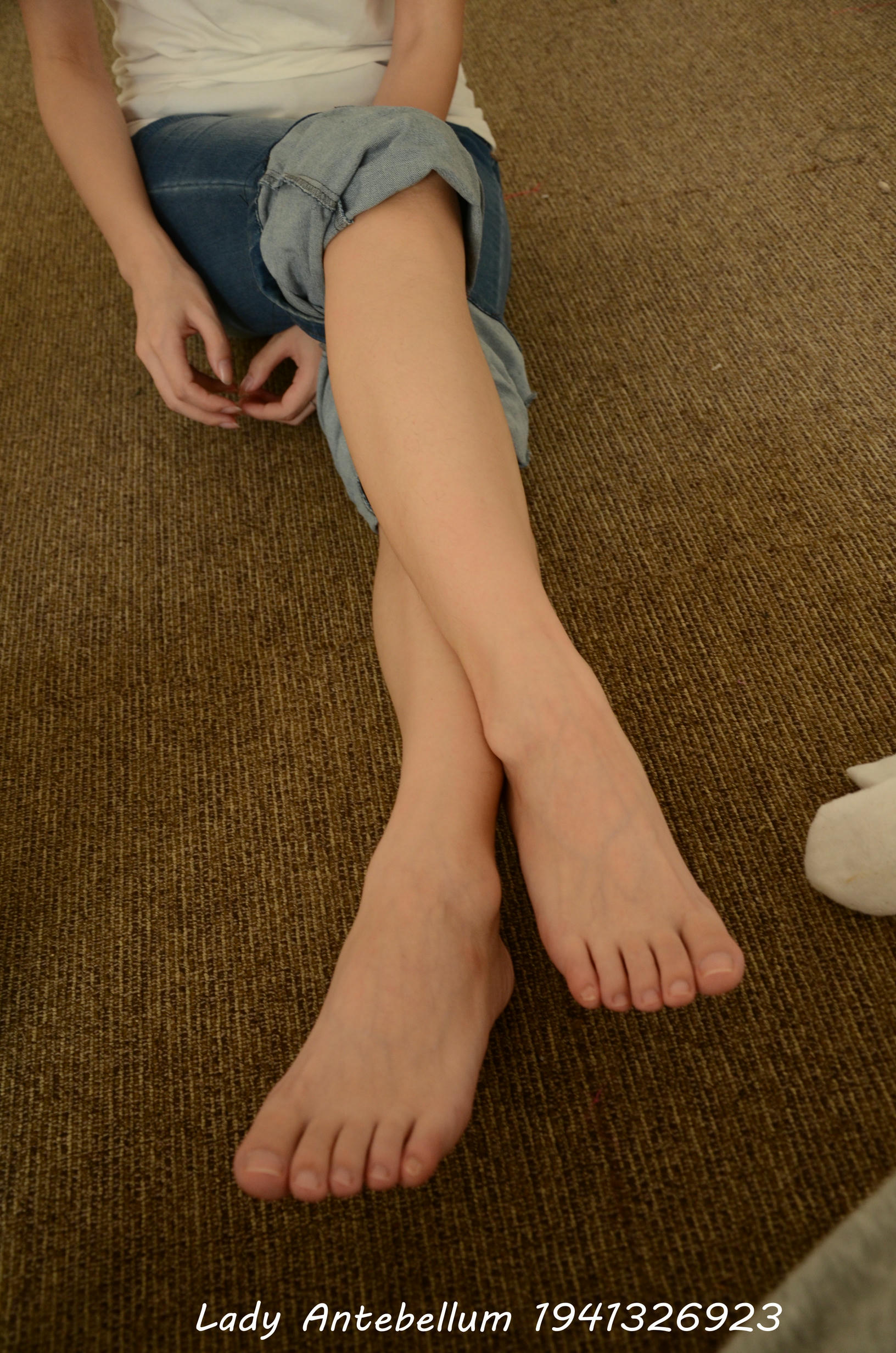 [战前女神] 恋足美腿棉袜女神级摄影套图 024 [220P-359MB]_第11集