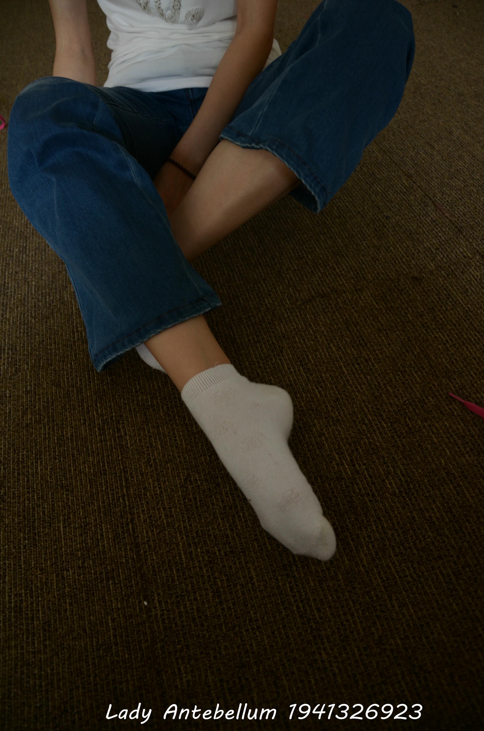 [战前女神] 恋足美腿棉袜女神级摄影套图 024 [220P-359MB]_第5集