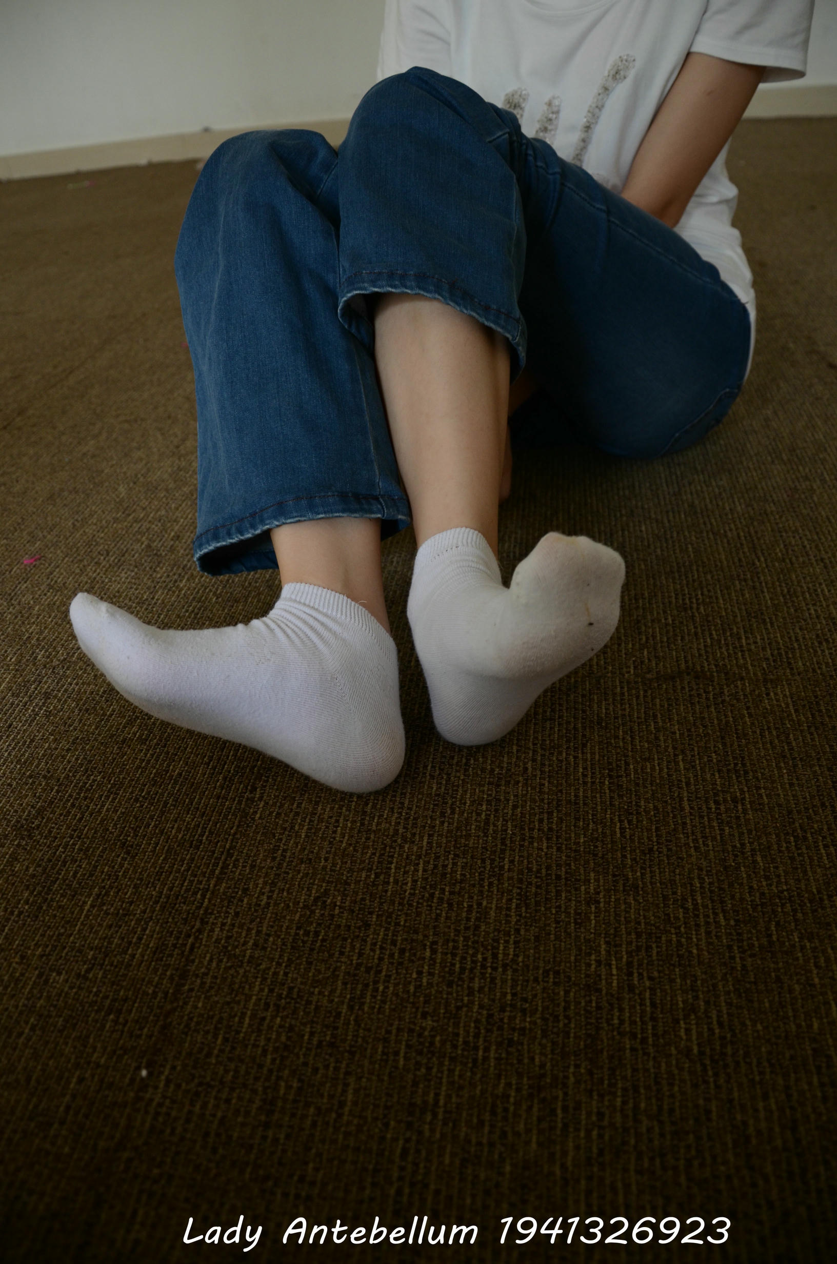 [战前女神] 恋足美腿棉袜女神级摄影套图 024 [220P-359MB]_第5集