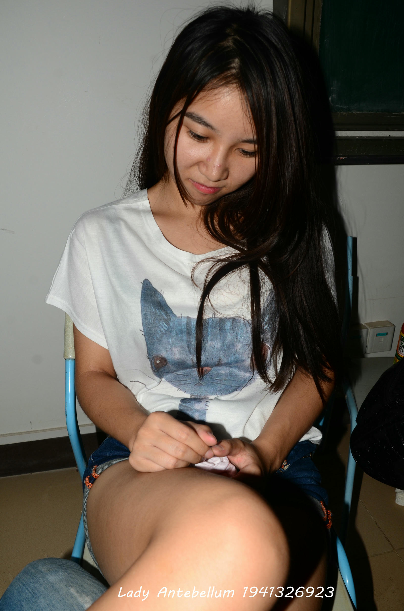 [战前女神] 恋足美腿棉袜女神级摄影套图 025 [27P-35MB]_第1集