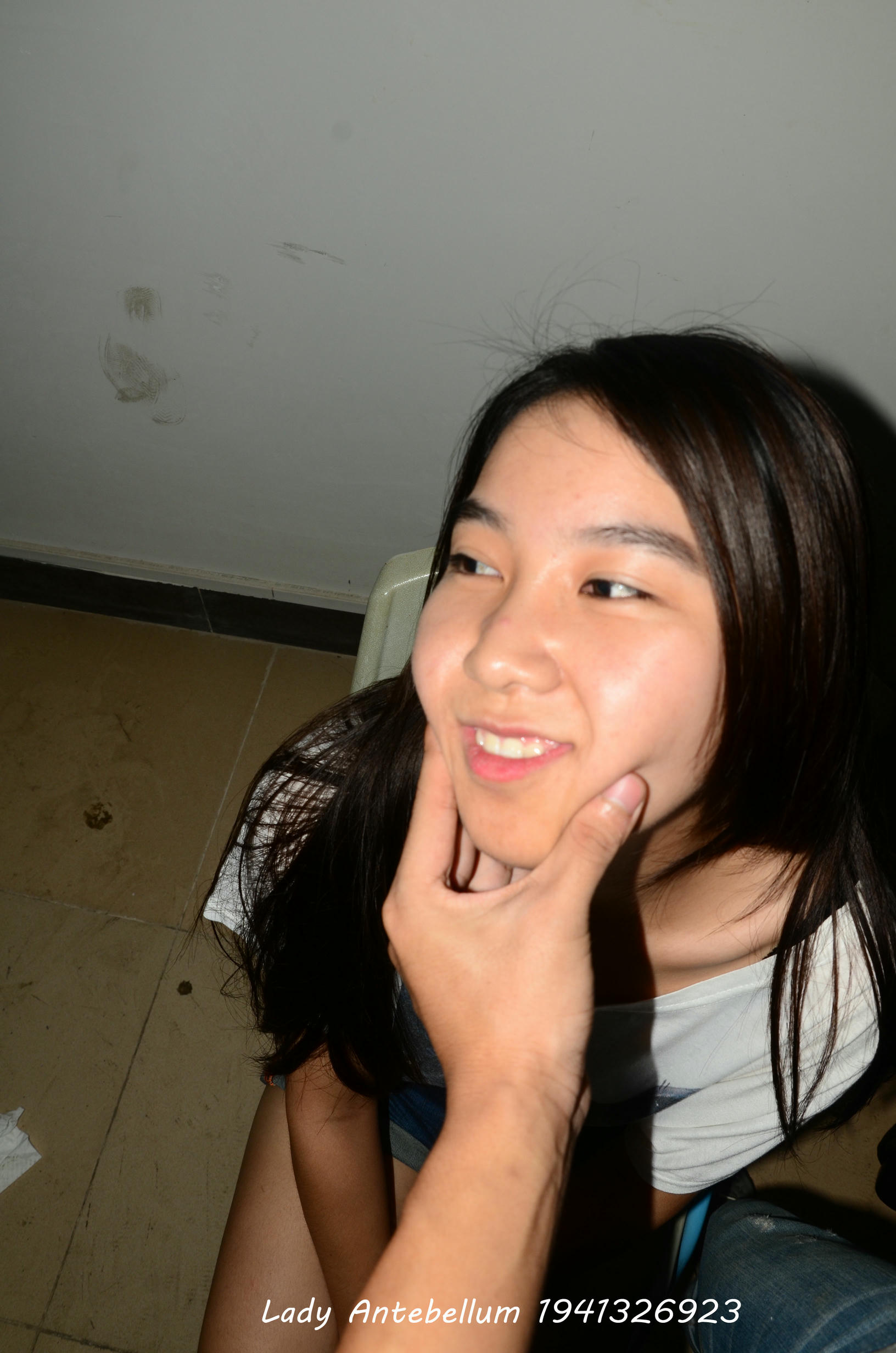 [战前女神] 恋足美腿棉袜女神级摄影套图 025 [27P-35MB]_第2集