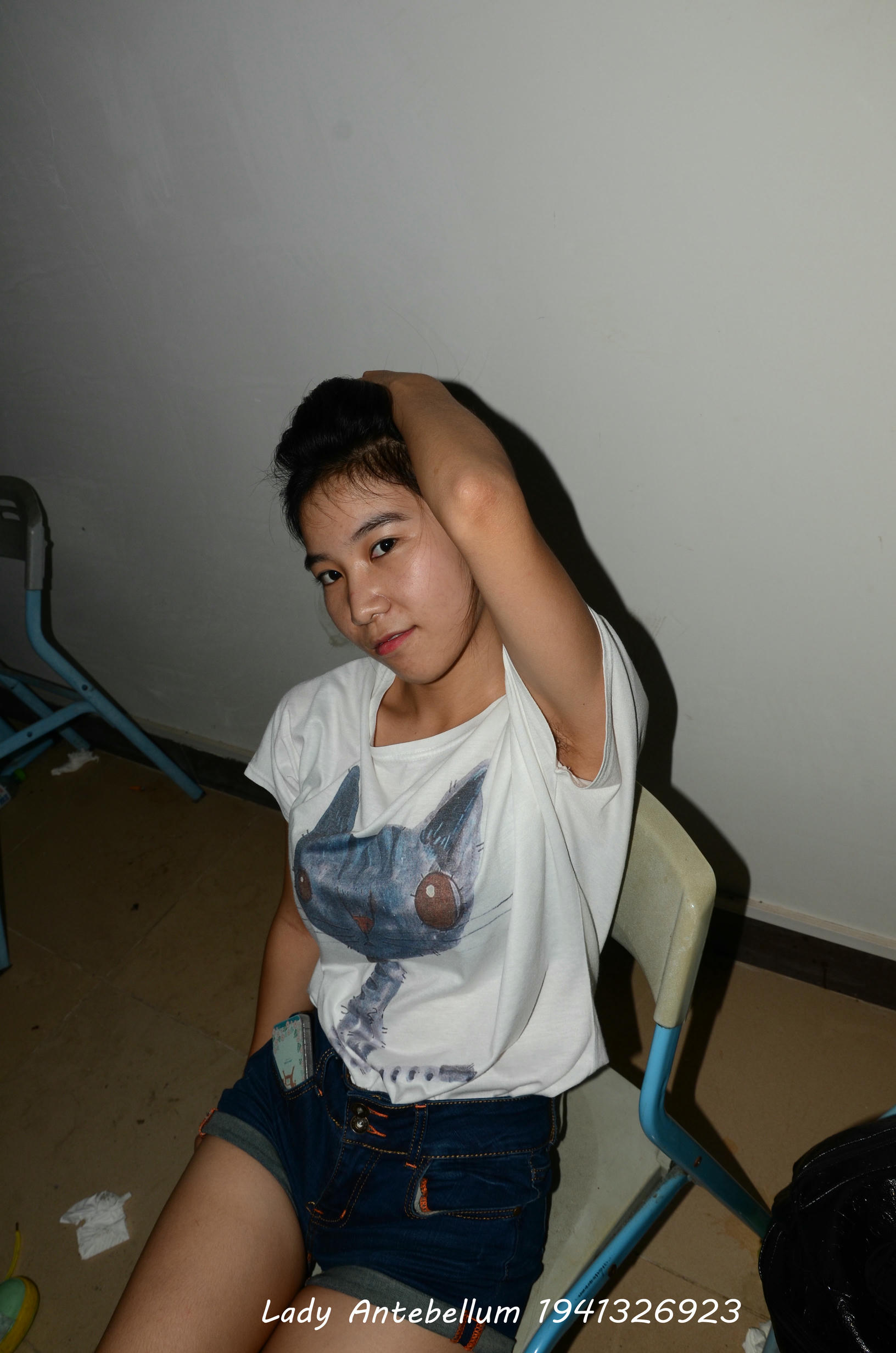 [战前女神] 恋足美腿棉袜女神级摄影套图 025 [27P-35MB]_第2集