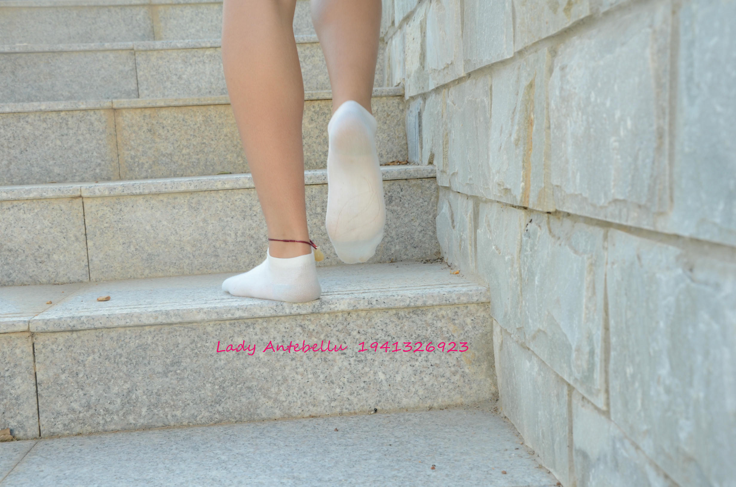 [战前女神] 恋足美腿棉袜女神级摄影套图 026 [216P-533MB]_第6集