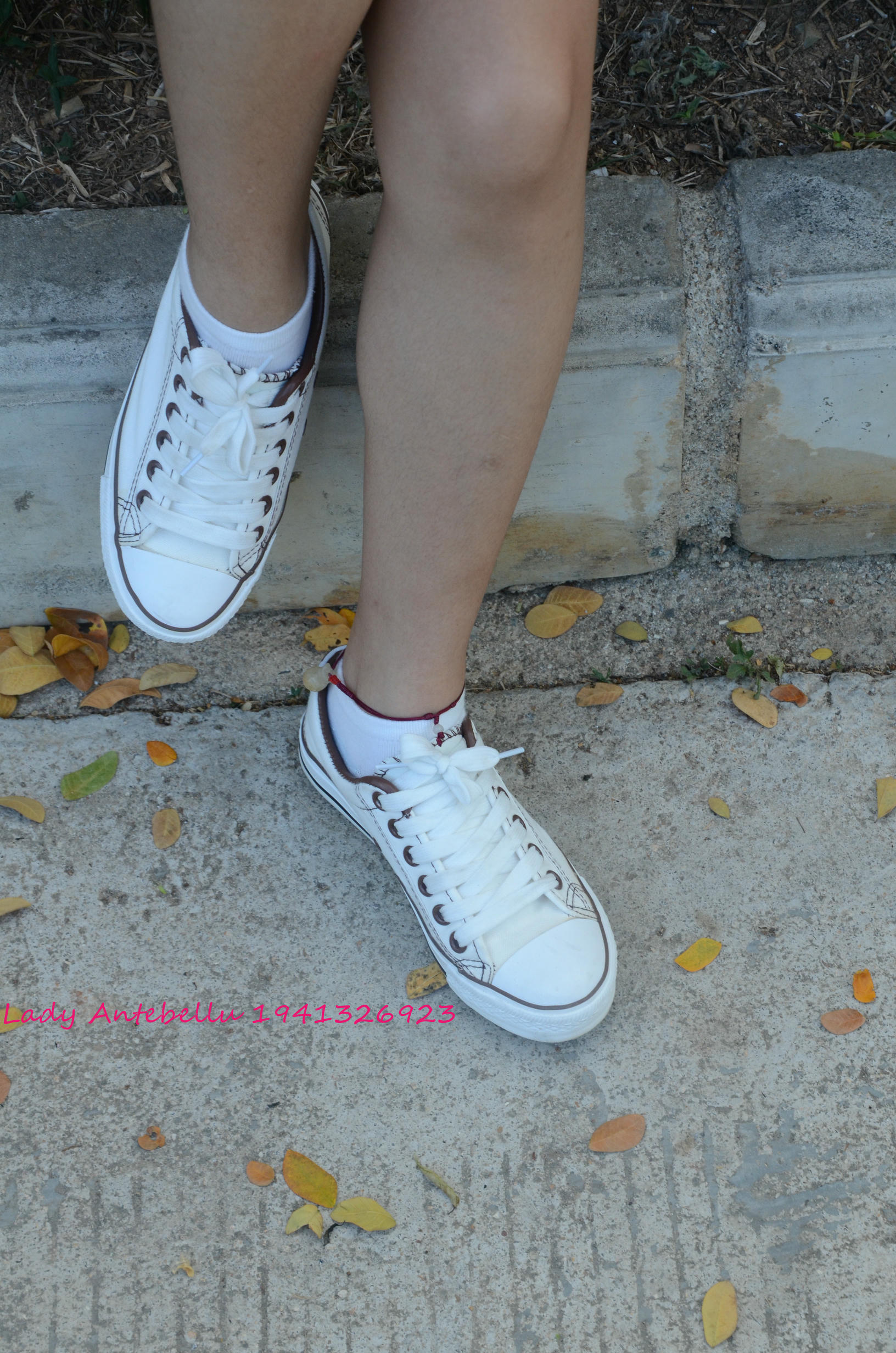 [战前女神] 恋足美腿棉袜女神级摄影套图 026 [216P-533MB]_第1集