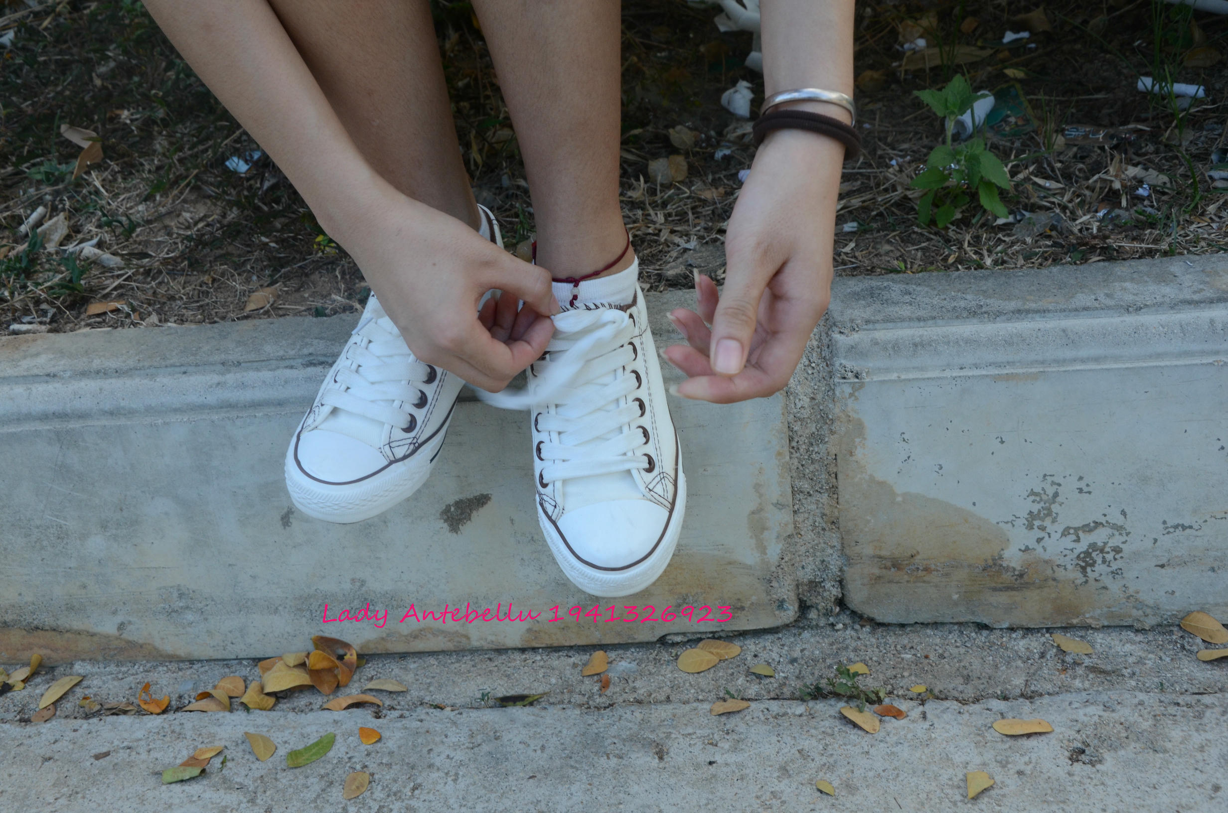 [战前女神] 恋足美腿棉袜女神级摄影套图 026 [216P-533MB]_第1集