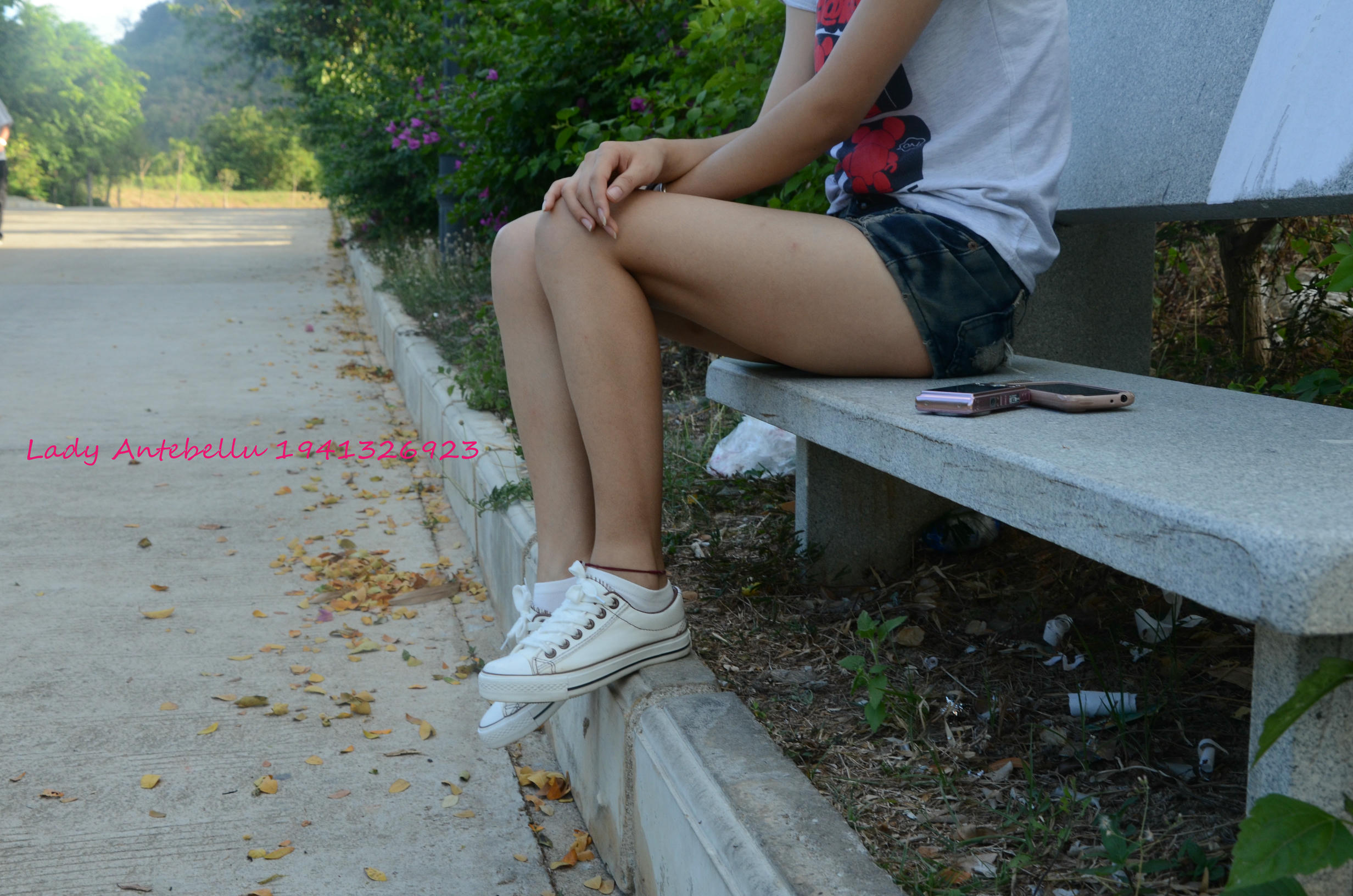 [战前女神] 恋足美腿棉袜女神级摄影套图 026 [216P-533MB]_第1集