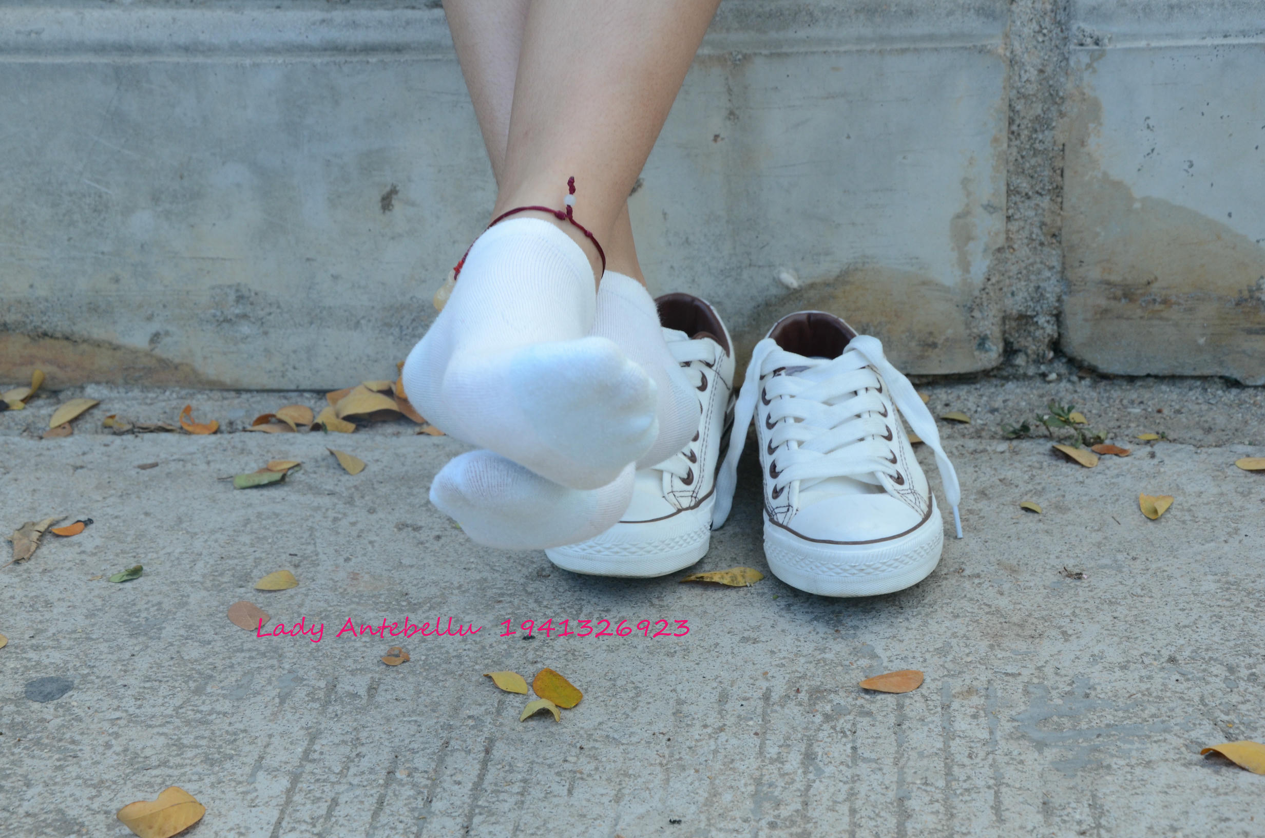 [战前女神] 恋足美腿棉袜女神级摄影套图 026 [216P-533MB]_第3集