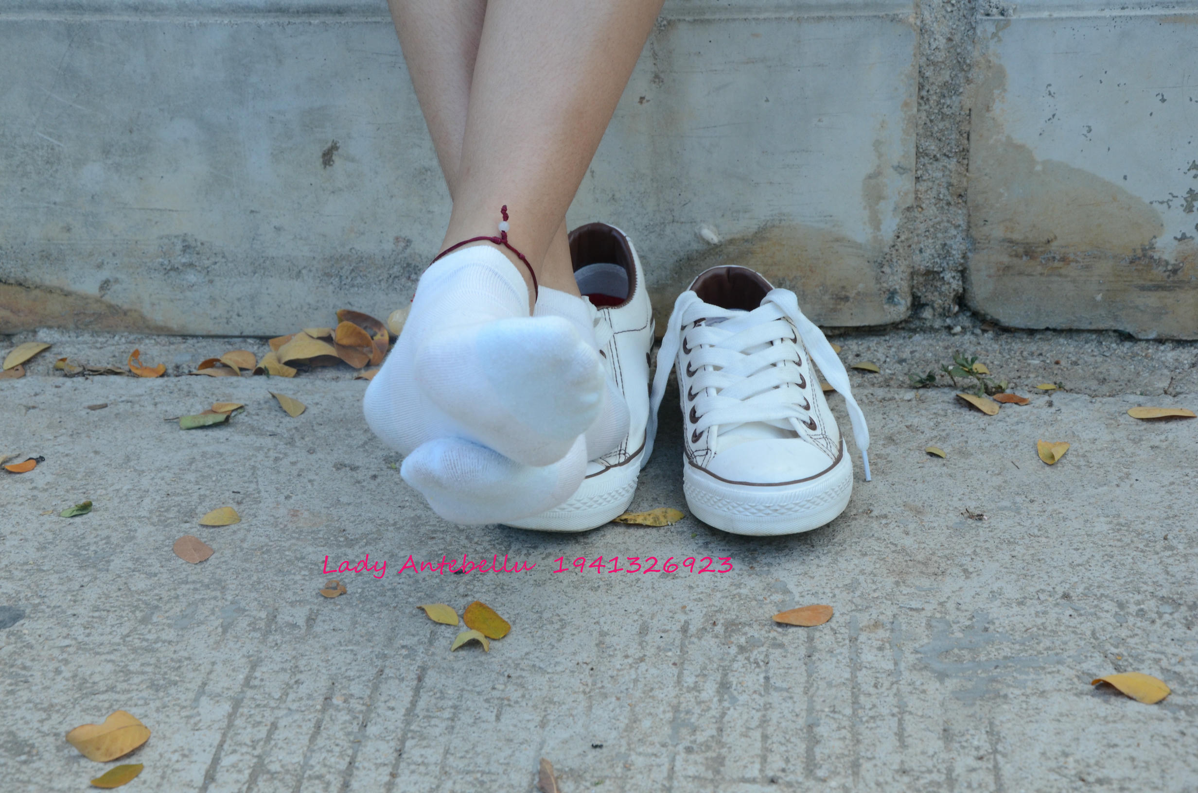 [战前女神] 恋足美腿棉袜女神级摄影套图 026 [216P-533MB]_第3集