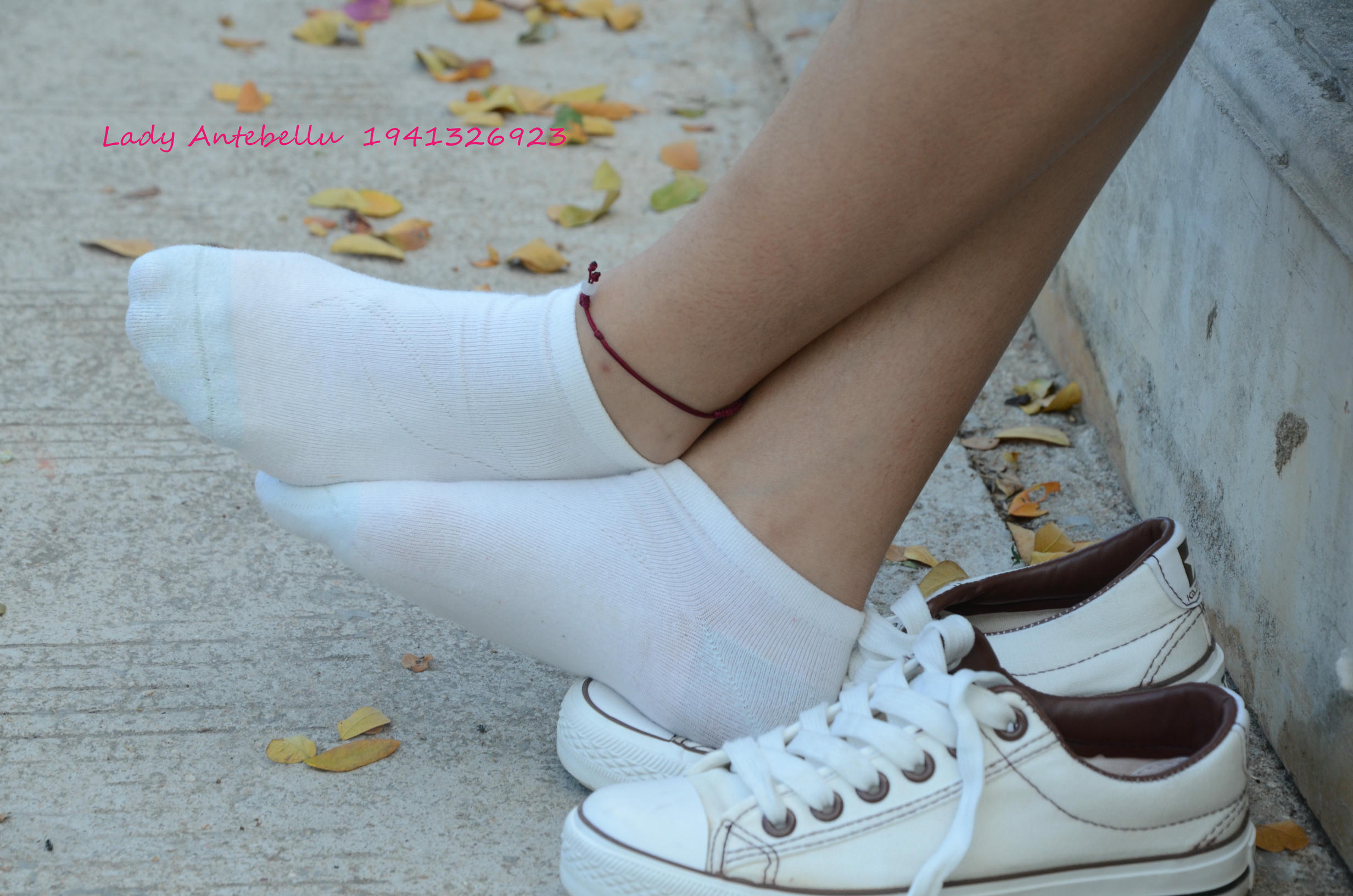 [战前女神] 恋足美腿棉袜女神级摄影套图 026 [216P-533MB]_第3集