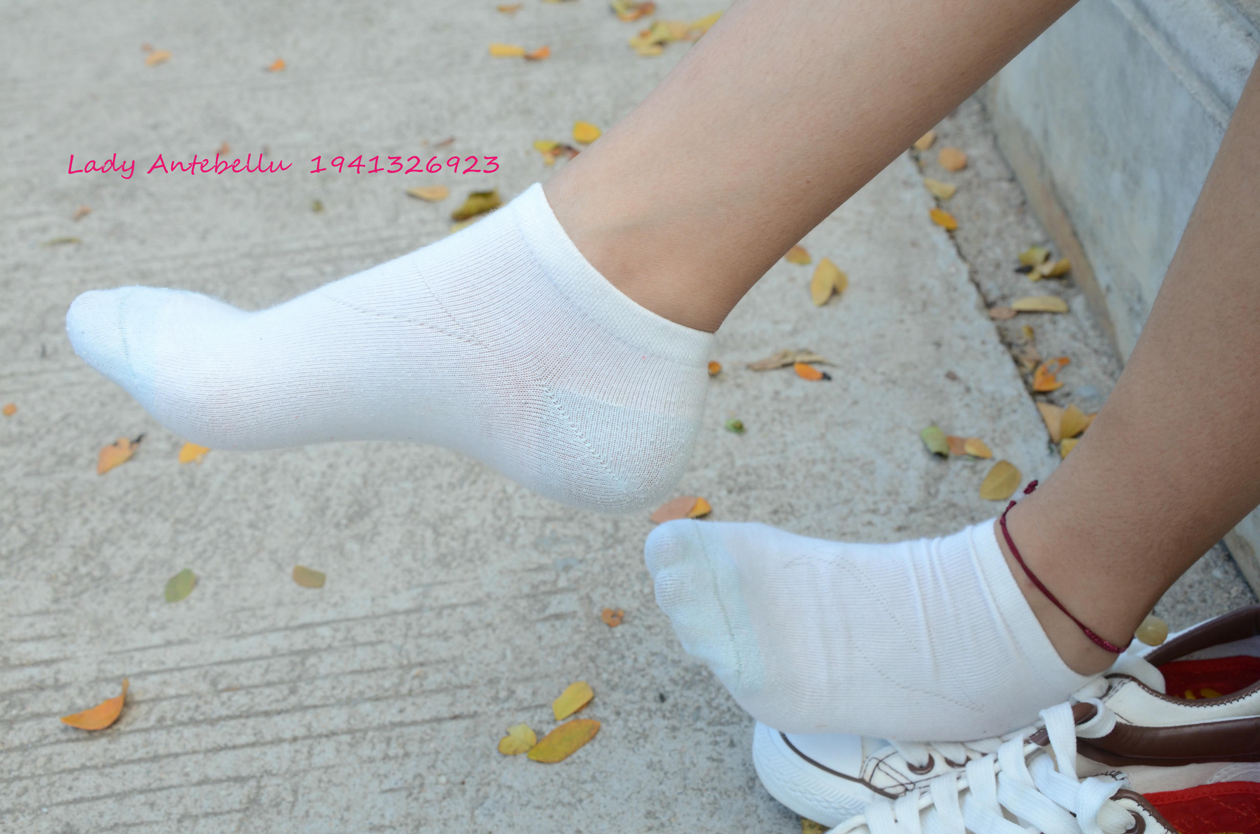 [战前女神] 恋足美腿棉袜女神级摄影套图 026 [216P-533MB]_第5集