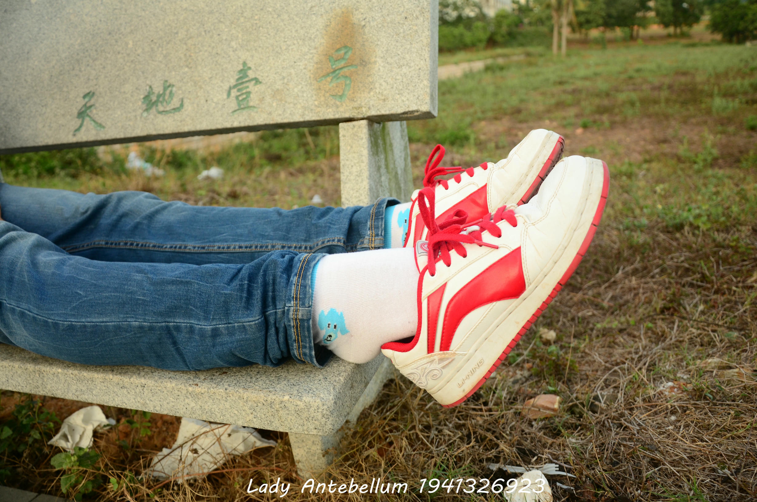 [战前女神] 恋足美腿棉袜女神级摄影套图 028 [74P-144MB]_第1集